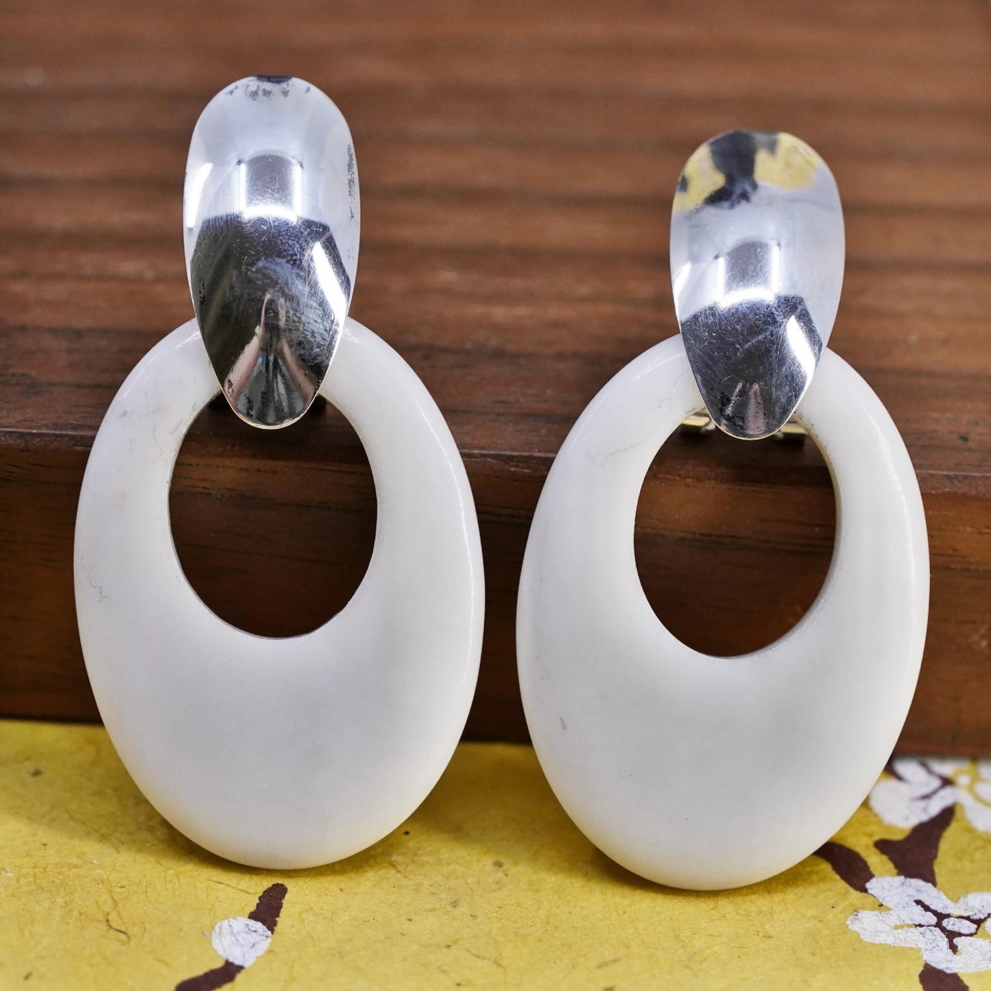 Vintage MWS Sterling 925 silver handmade earrings with oval white jade