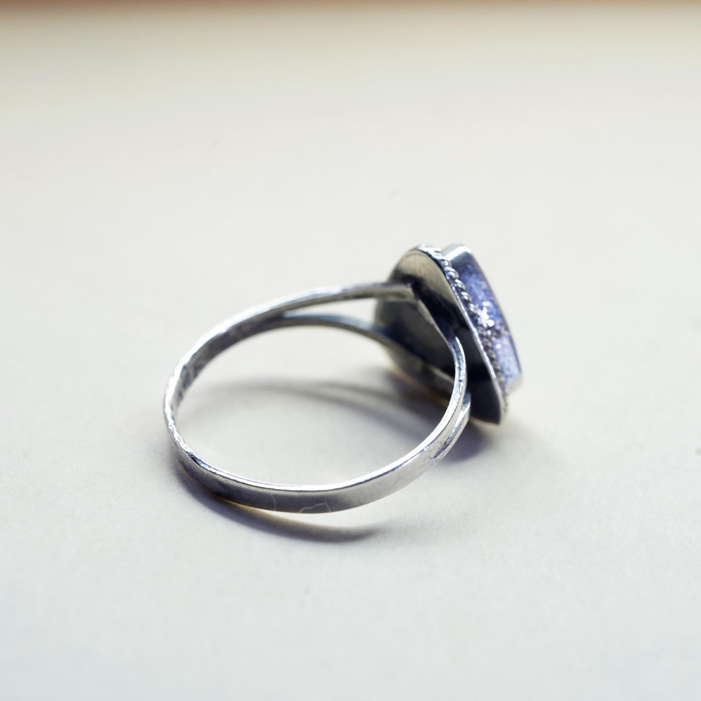 Size 6, Mexican Sterling 925 silver triangular ring with malachite and cable