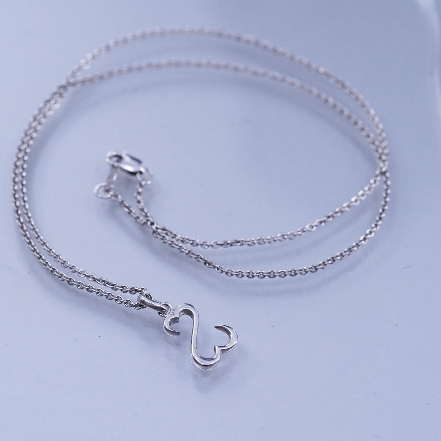 18”, vintage Sterling 925 silver handmade circle necklace w/ open heart pendant