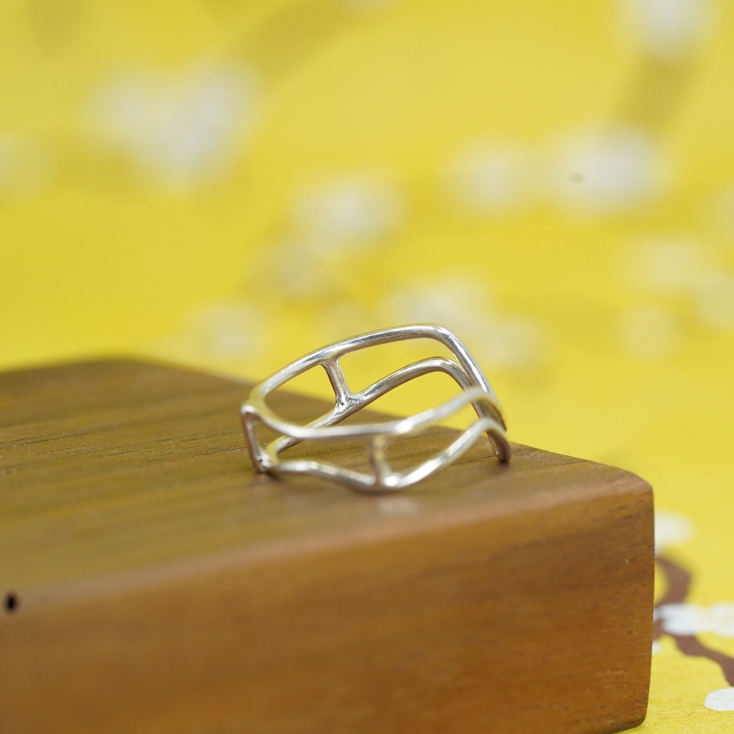 Size 5.25, vintage Sterling silver handmade ring, 925 wired V shaped band