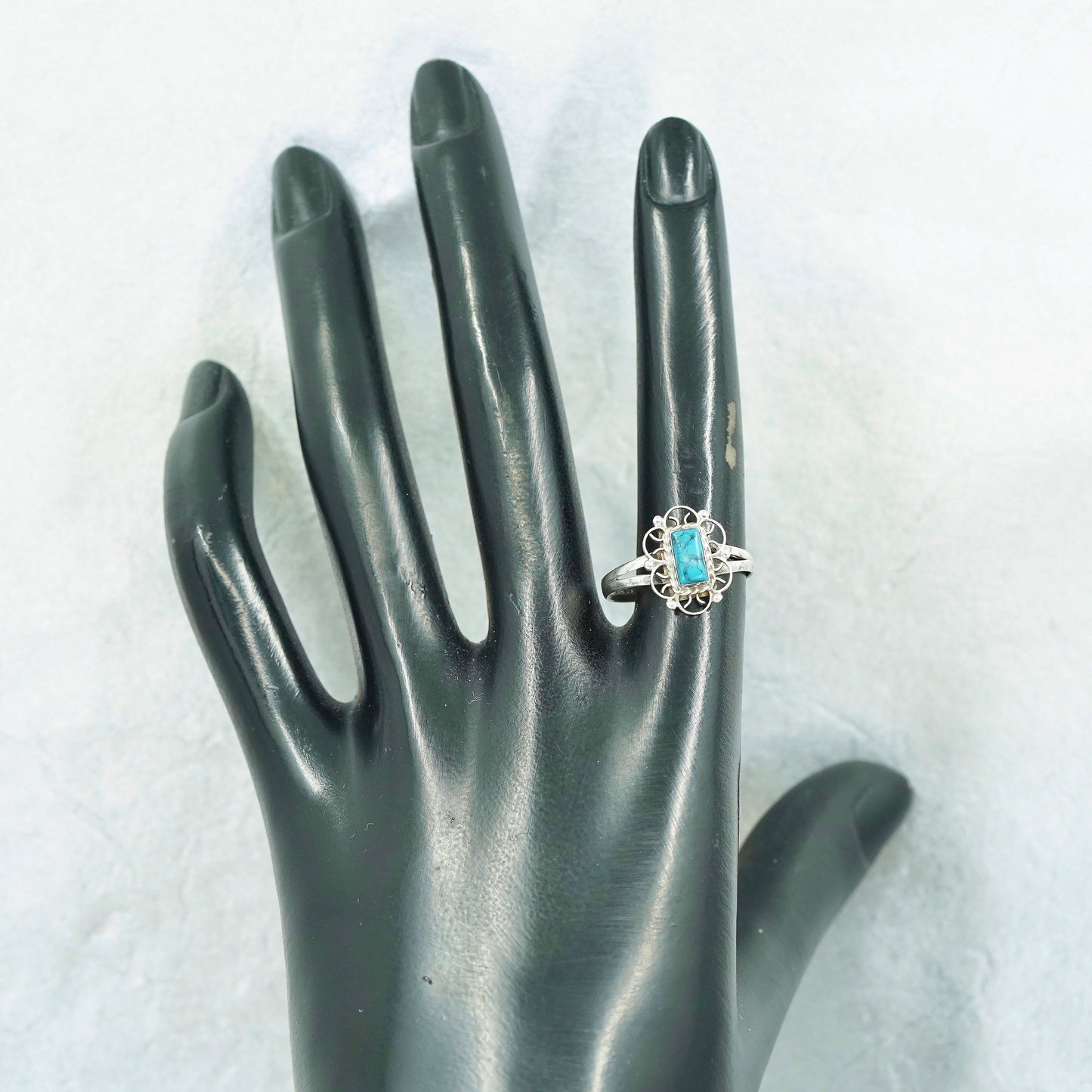 Size 7, Native American navajo Sterling 925 silver handmade ring with turquoise