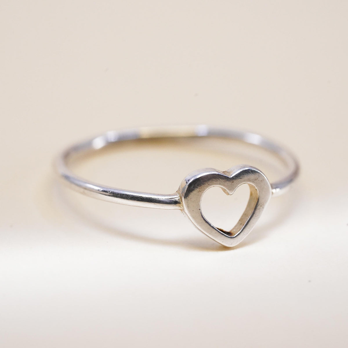 Size 5.75, Vintage sterling silver handmade stackable ring, 925 heart band