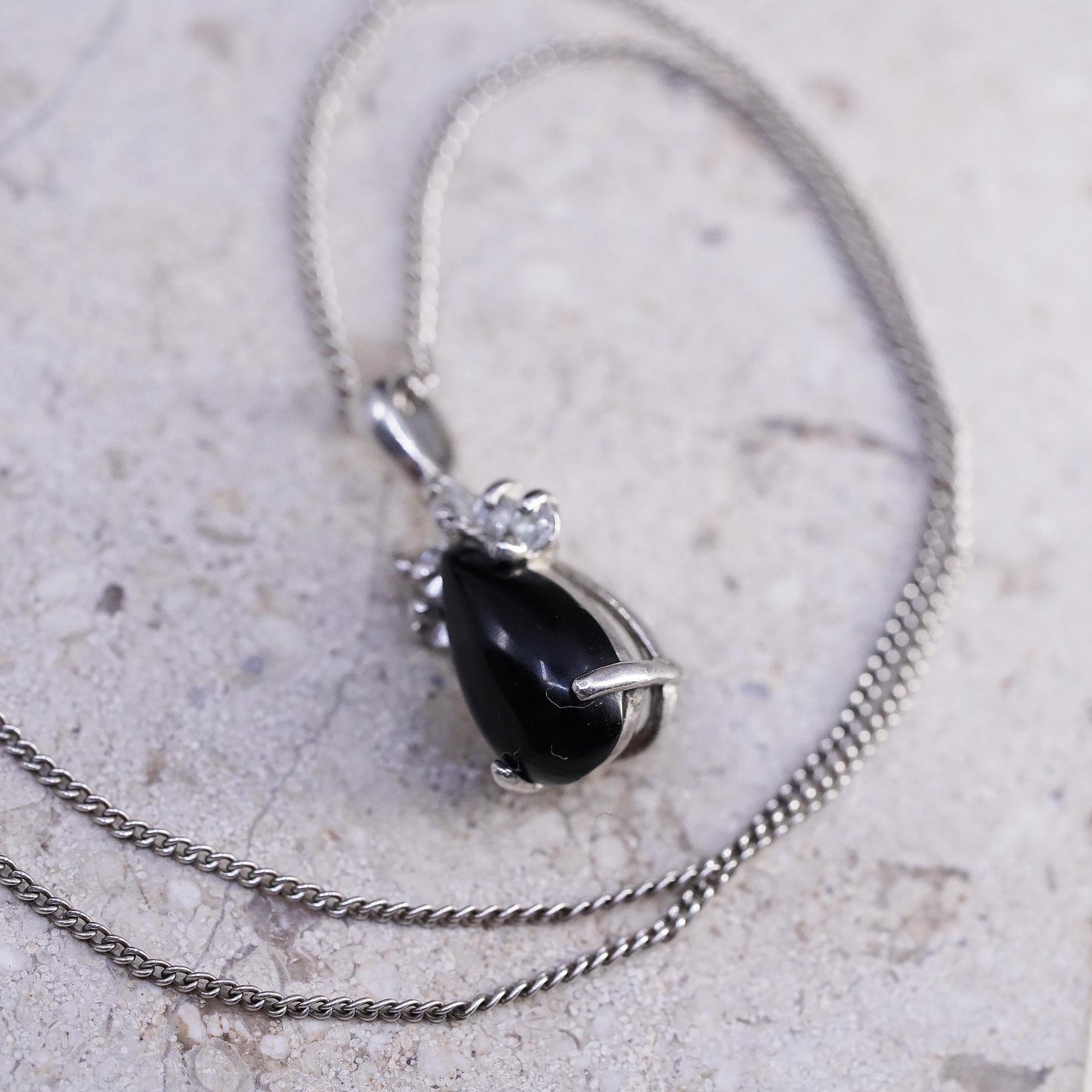 18", vintage sterling silver 925 necklace, teardrop onyx pendant curb chain