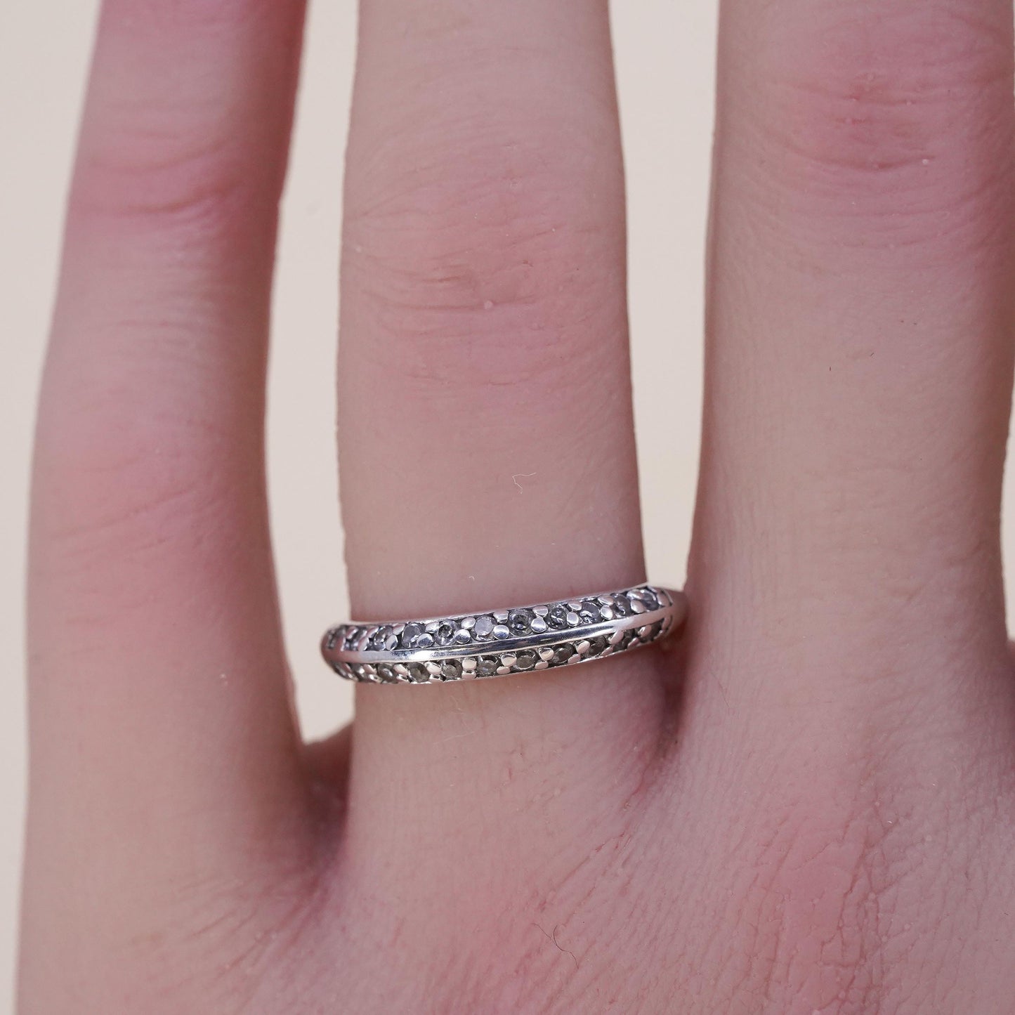Size 7, vtg sterling 925 silver ring with cluster CZ, stackable wedding band