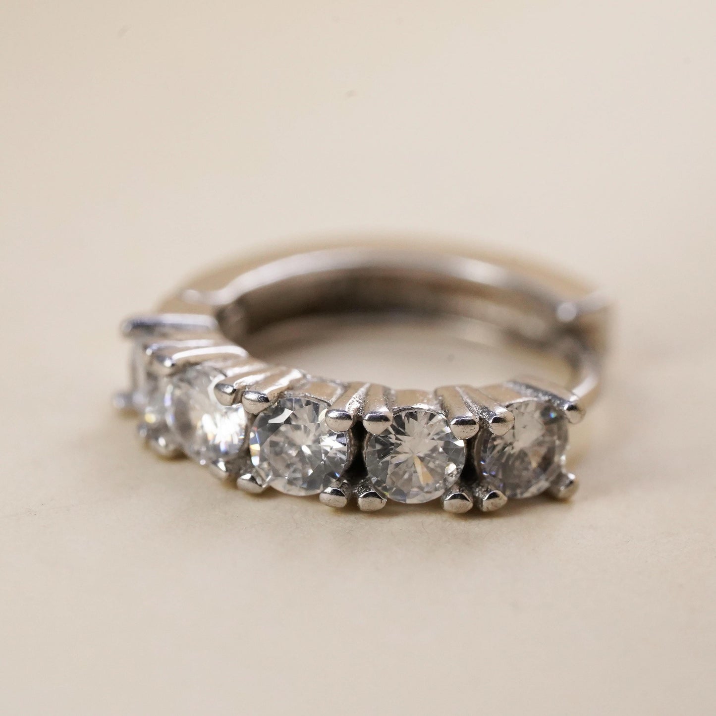 0.5", Vintage sterling silver loop single earring, fashion minimalist hoop cz