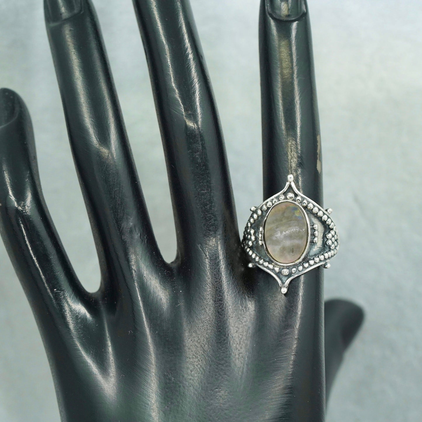 Size 8, Native American navajo Sterling 925 silver handmade ring with abalone