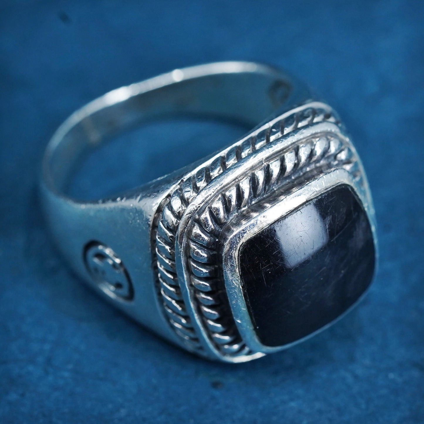 Size 8, vintage Sterling 925 silver handmade ring with square black onyx inlay