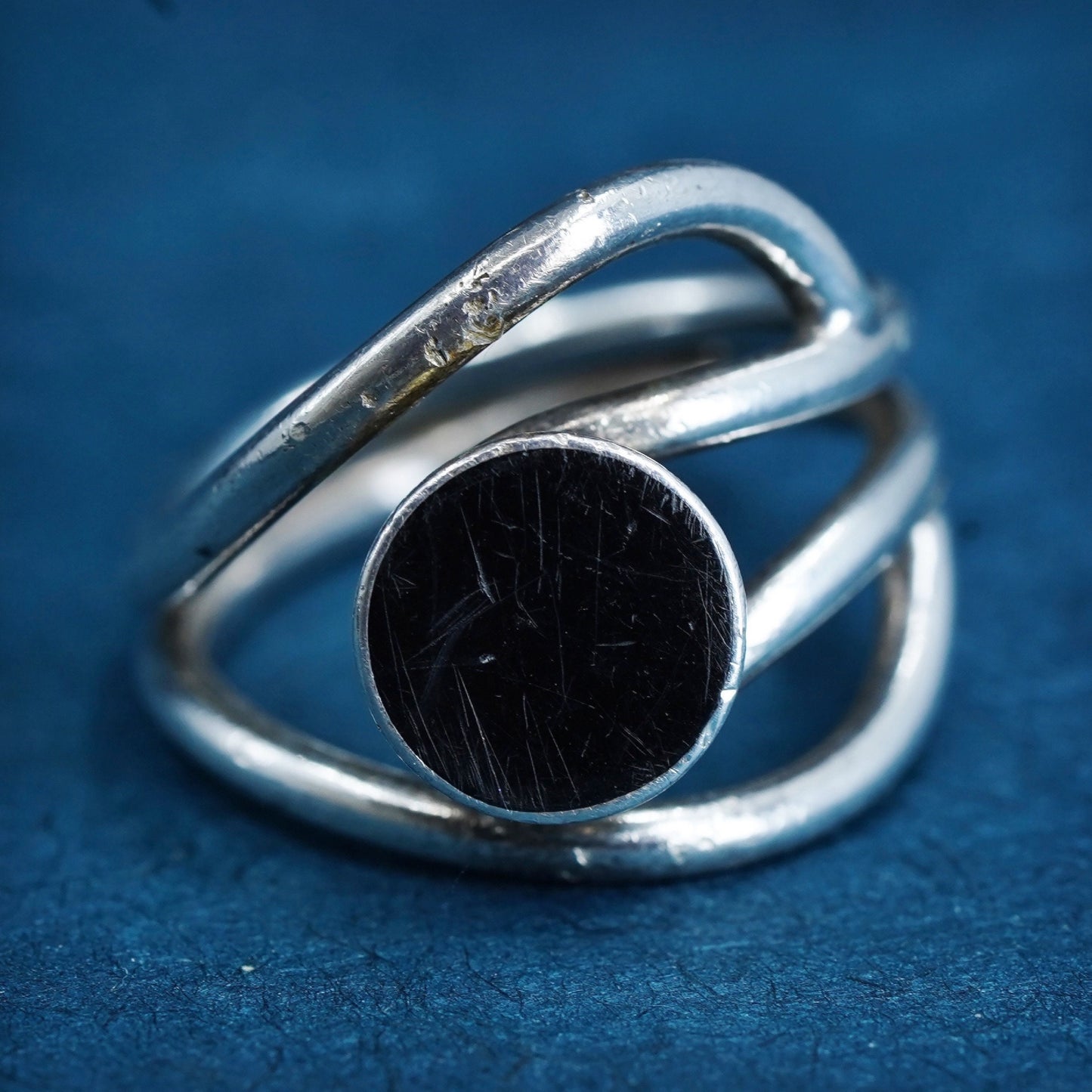 Size 7, vintage Mexican Sterling 925 silver handmade ring with black onyx