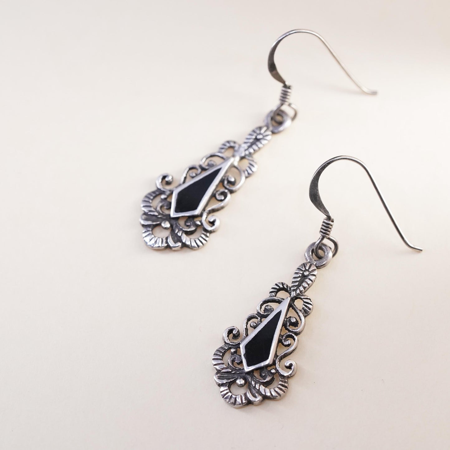 VTG sterling 925 silver earrings, teardrop black onyx, handmade southwestern