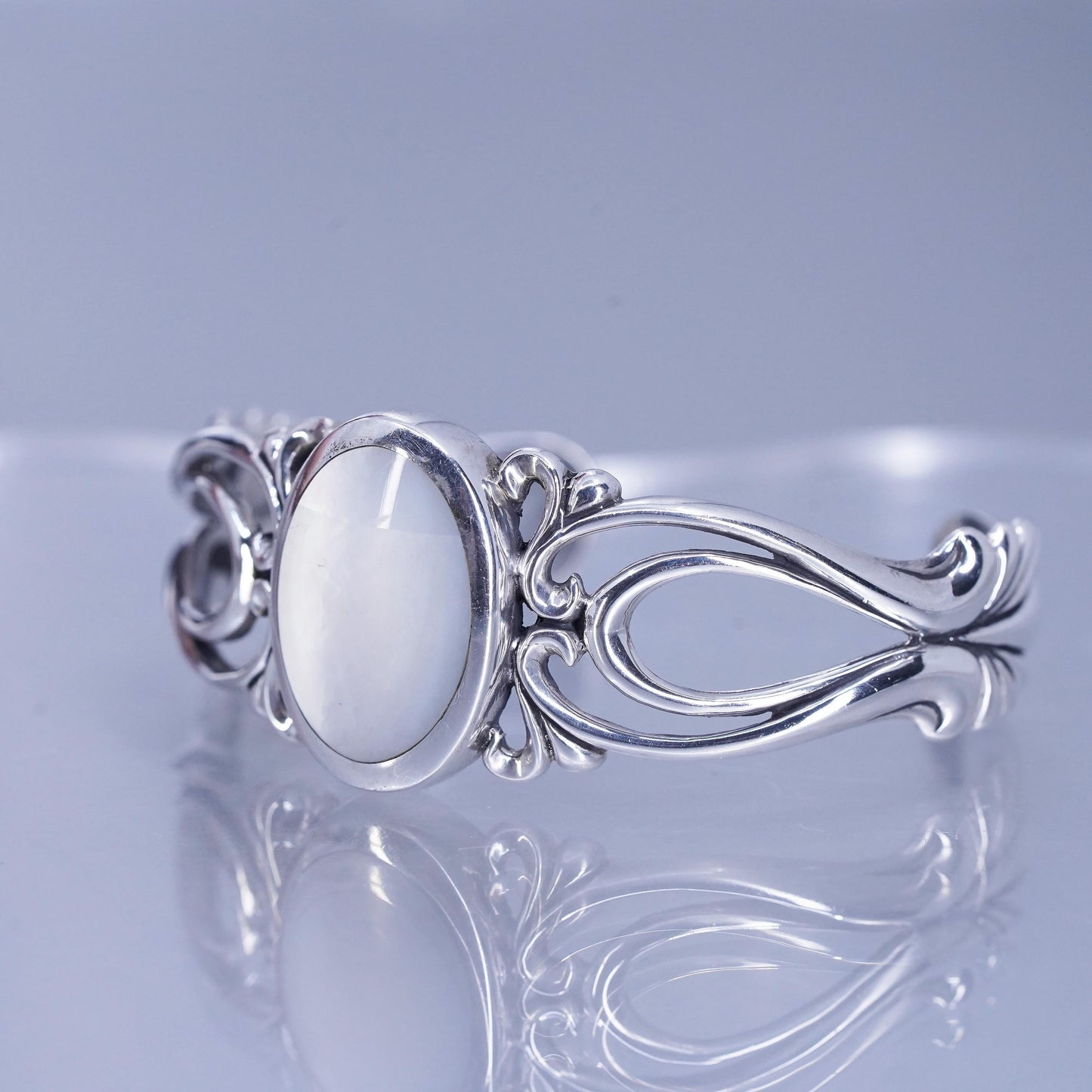 6”, vintage Kabana Sterling 925 silver bracelet, cuff with oval mother of pearl