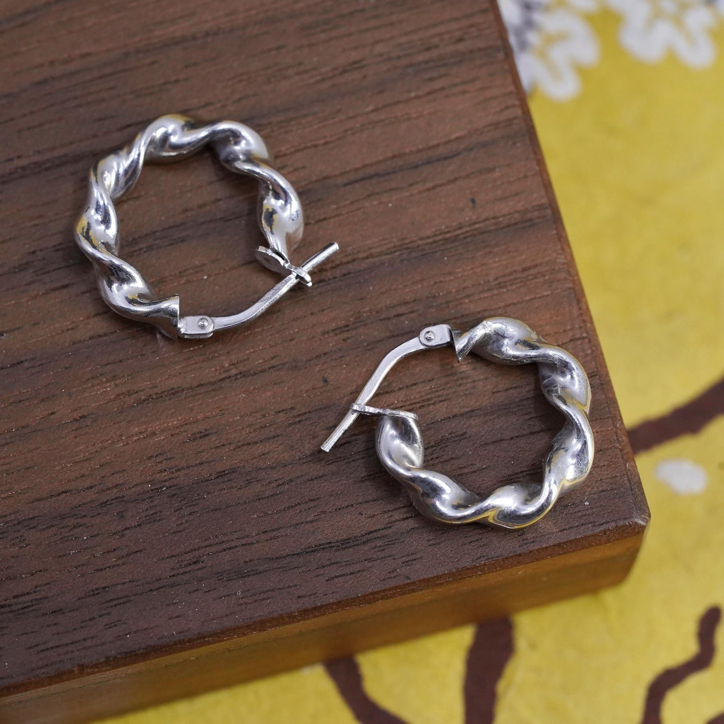 0.75”, Vintage Italy Sterling silver handmade earrings, 925 twisted hoops