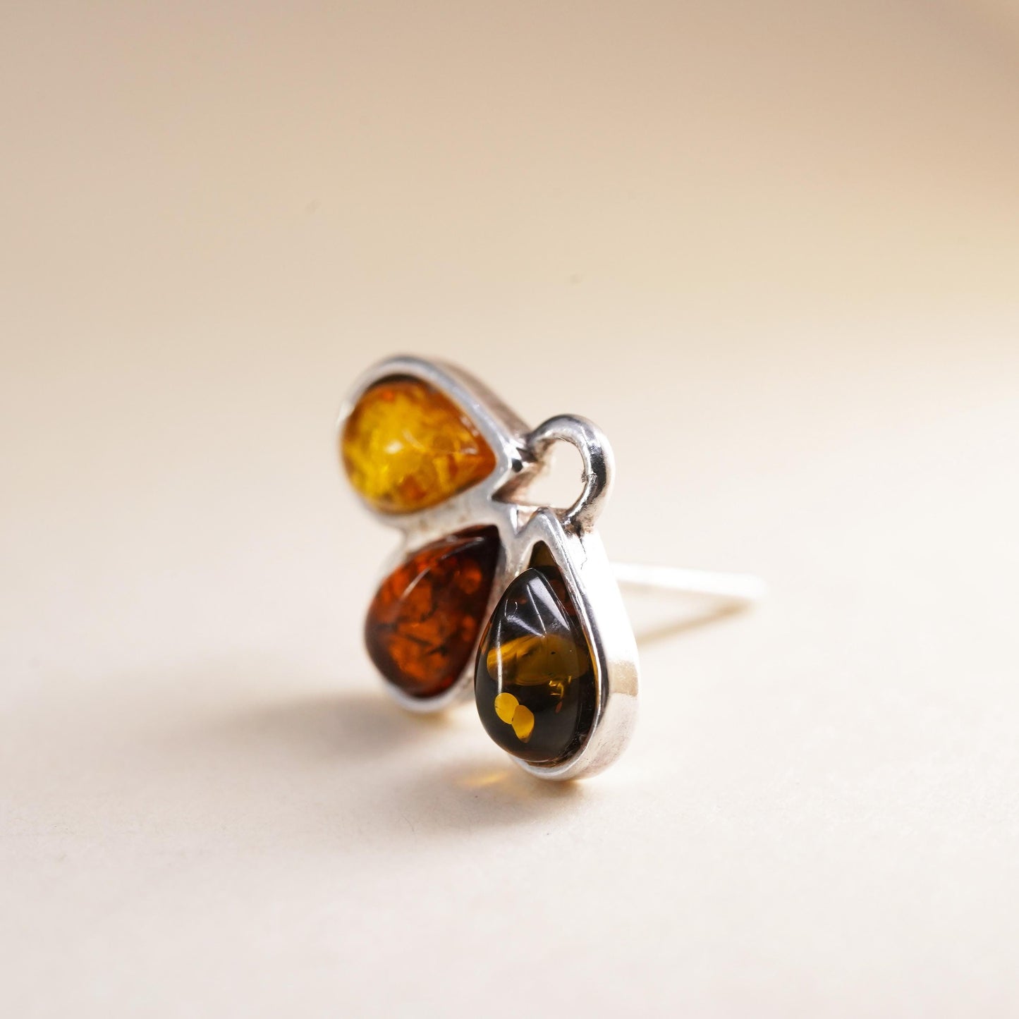 Vintage Sterling 925 silver handmade stud with amber, single earring
