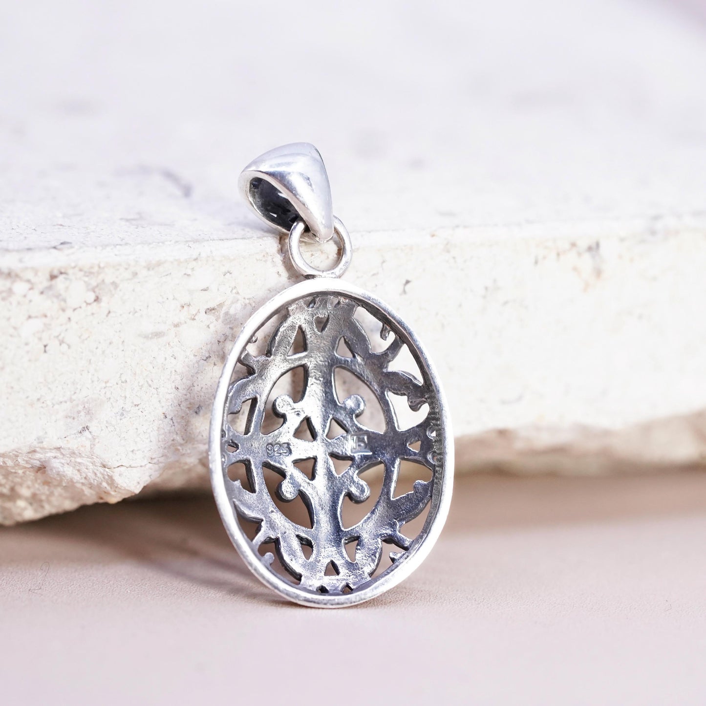 Vintage Sterling silver handmade pendant, 925 filigree oval