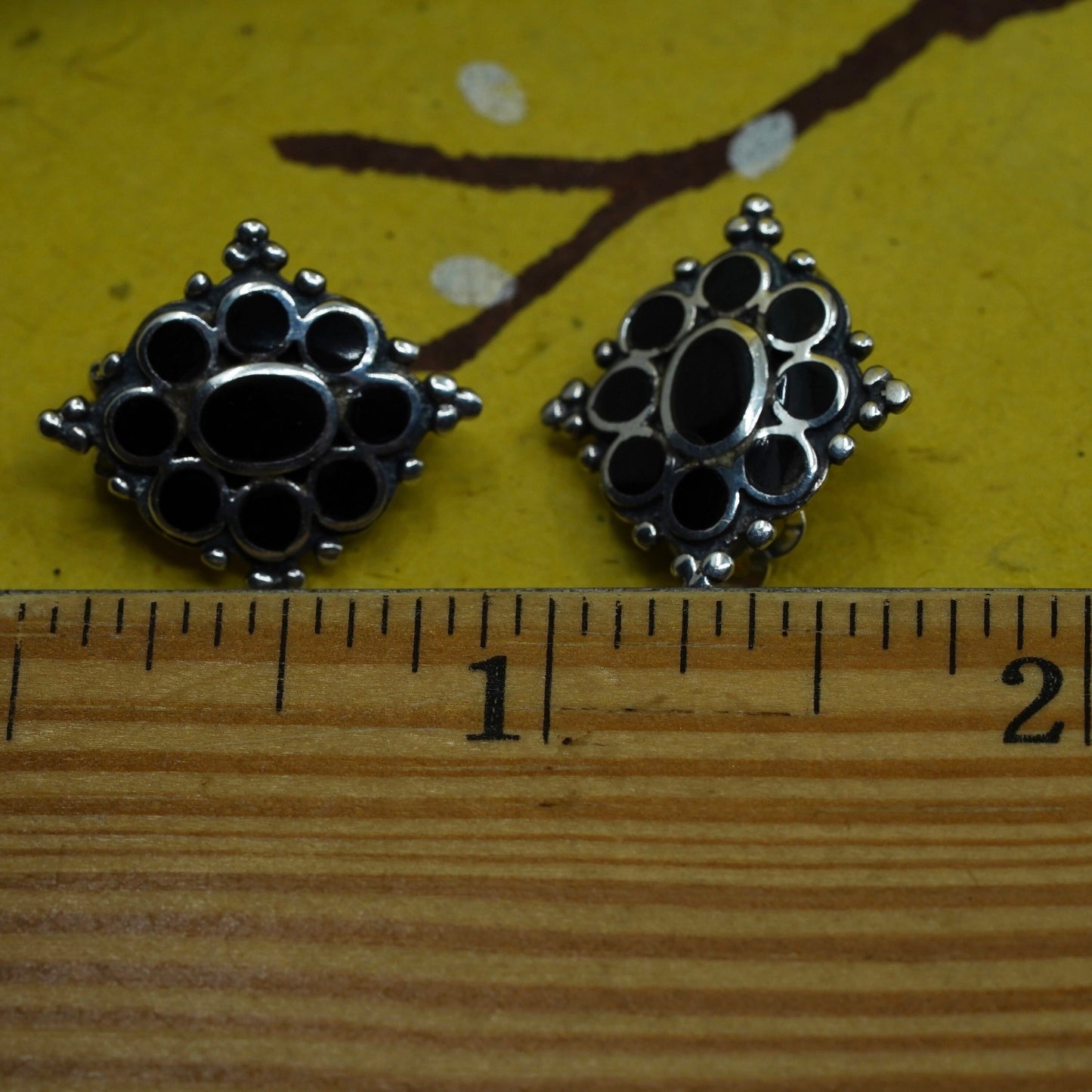 Native American Sterling handmade earrings, 925 oval clip on with onyx