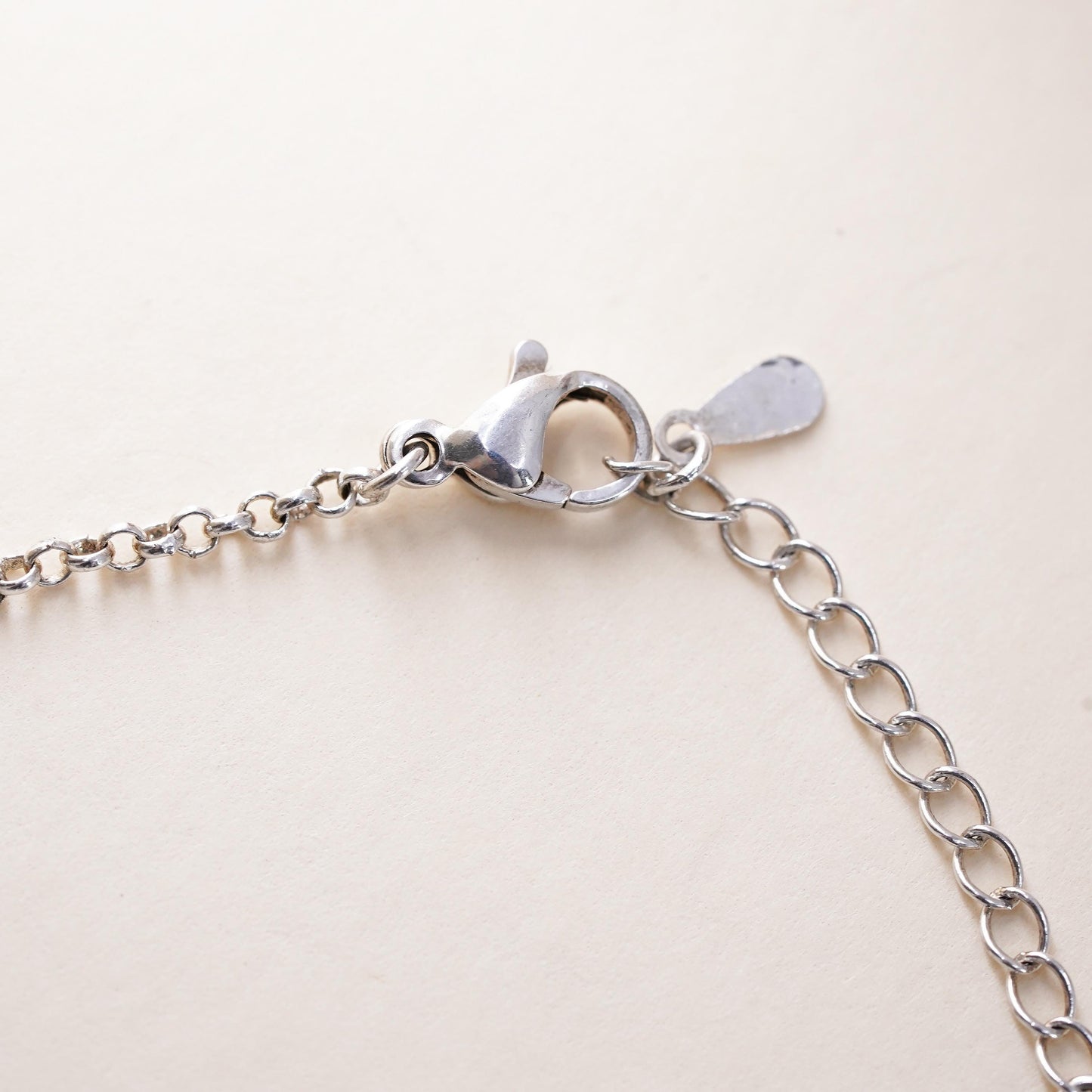7”, Vintage sterling silver bracelet, 925 chain with flower branch chalcedony