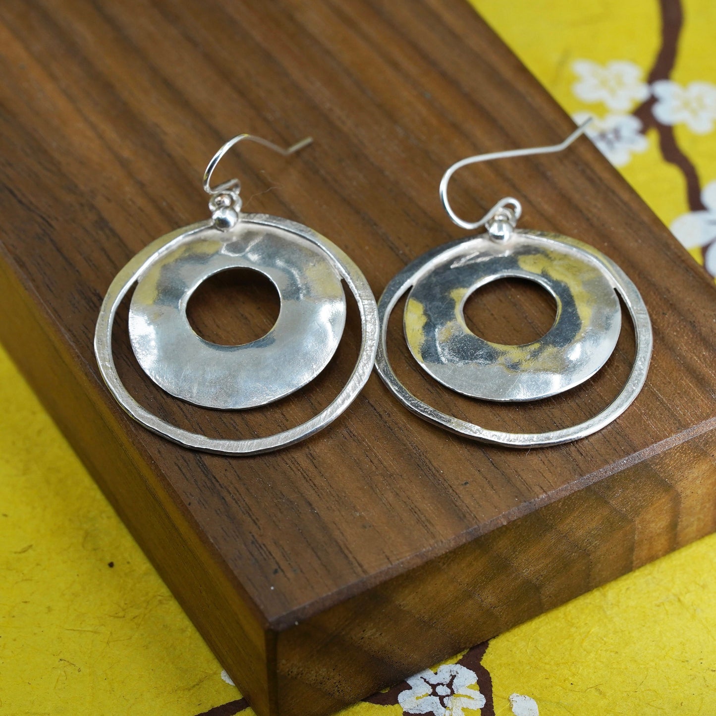 vintage Silpada W1322 Sterling Perspectiva Hammered Double Circle Earrings