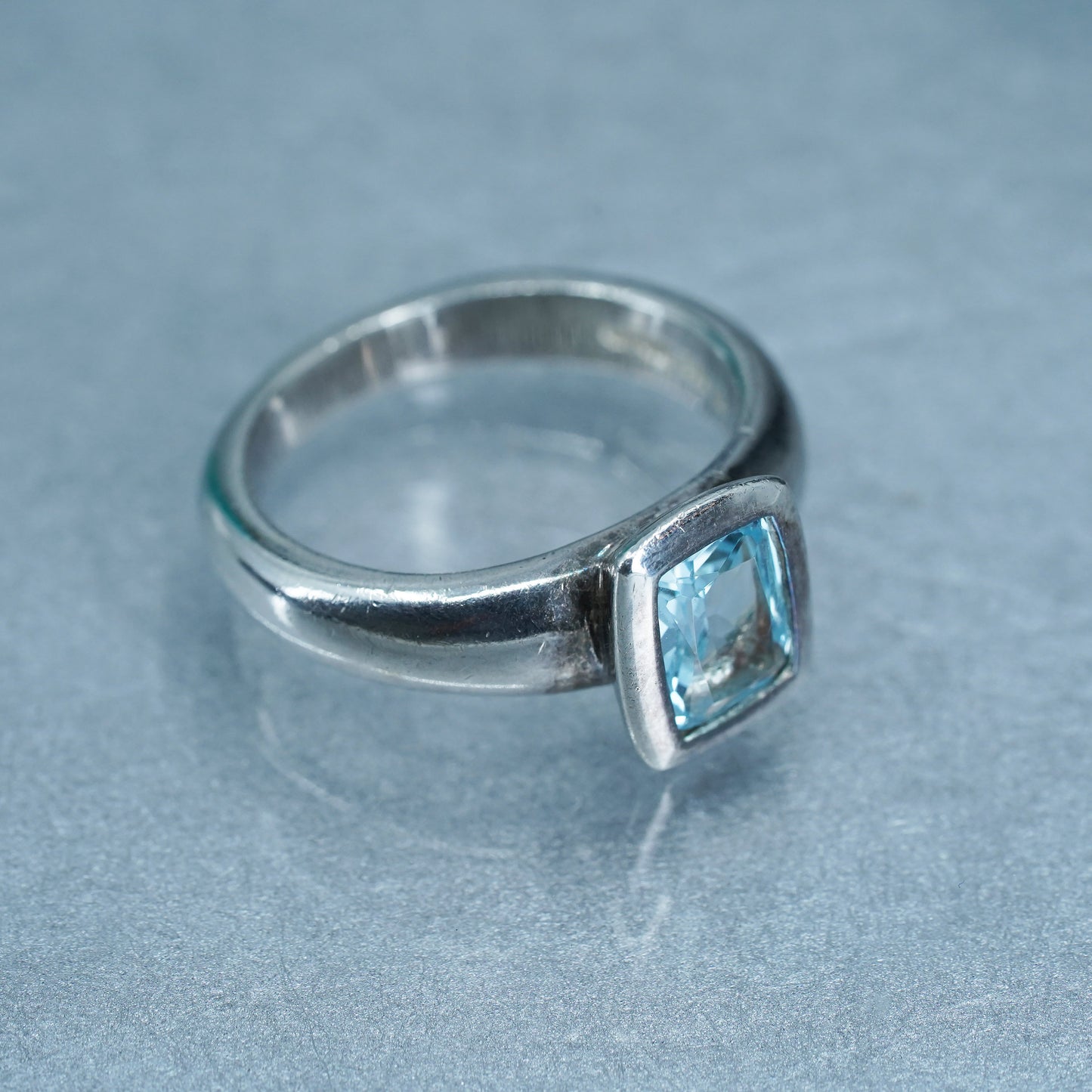 Size 7, vintage Sterling 925 silver handmade ring with blue topaz