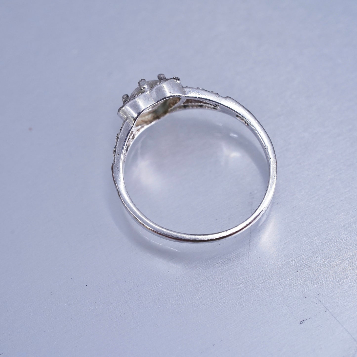 Size 7.5 vintage Sterling 925 silver engagement ring with heart Cz