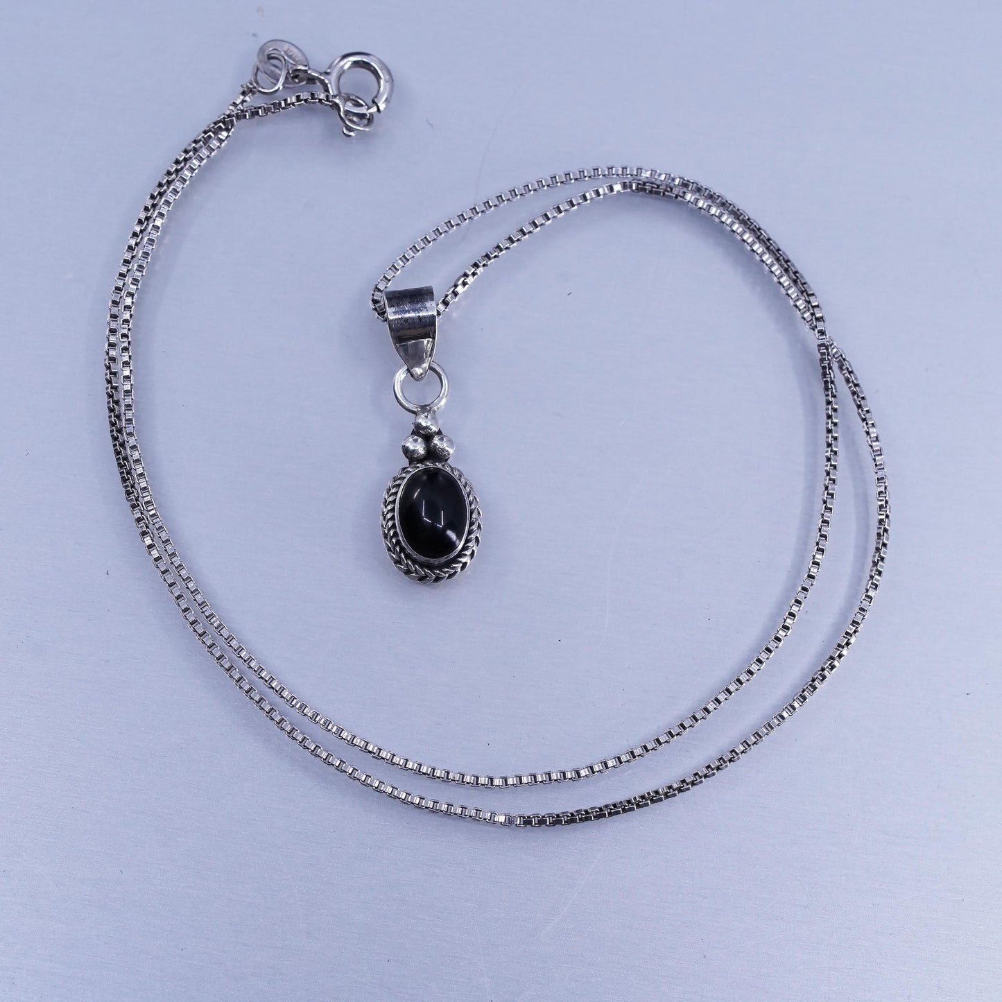 16”, vintage Sterling 925 silver handmade box chain necklace oval onyx pendant