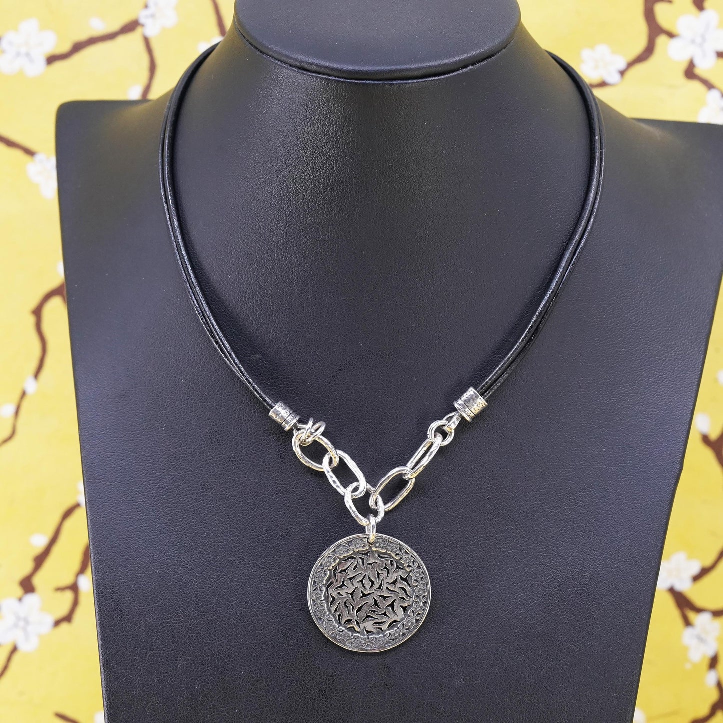 15+2”, Silpada Israel Sterling 925 silver floral Pendant Leather Cord Necklace