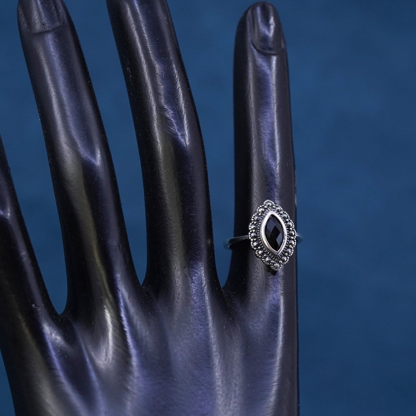 Size 5, vintage Sterling 925 silver handmade ring band with black onyx