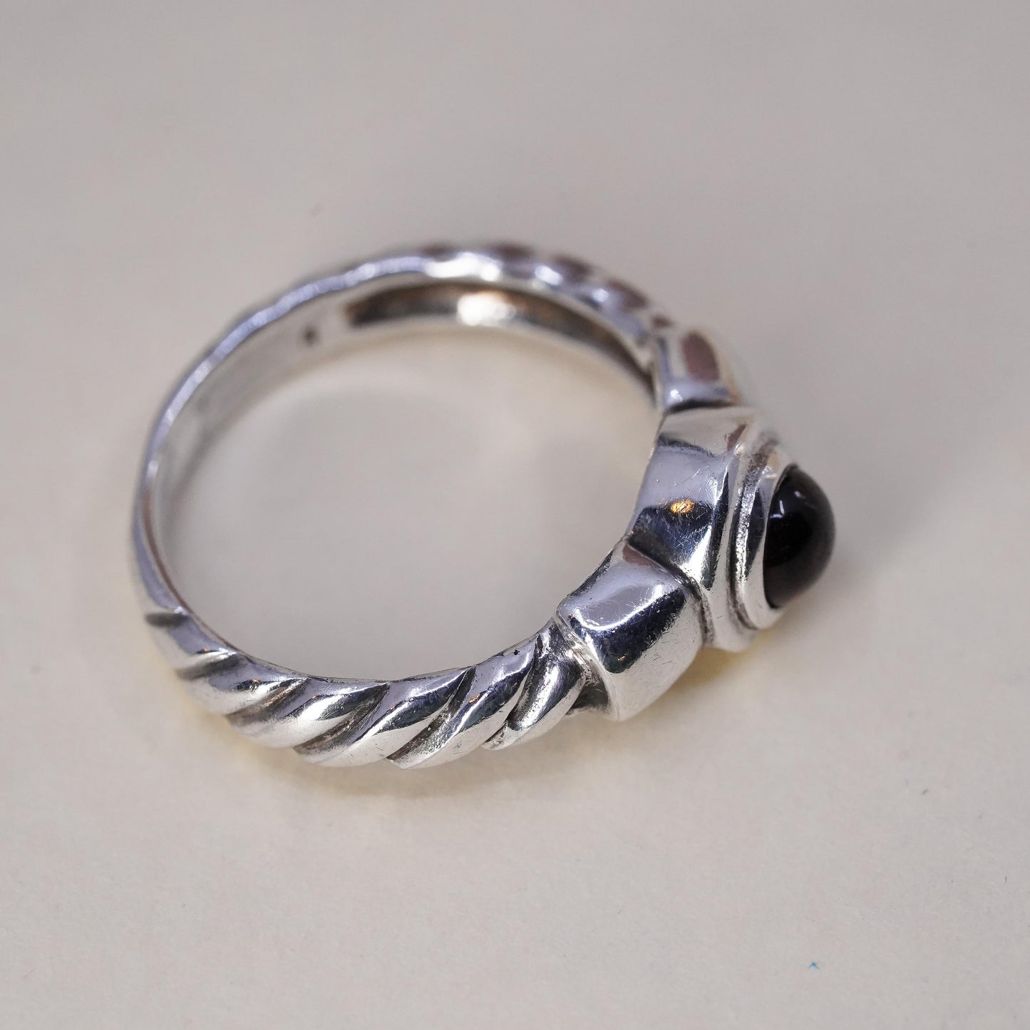 Size 7.75, Vintage sterling 925 silver handmade ring with round garnet