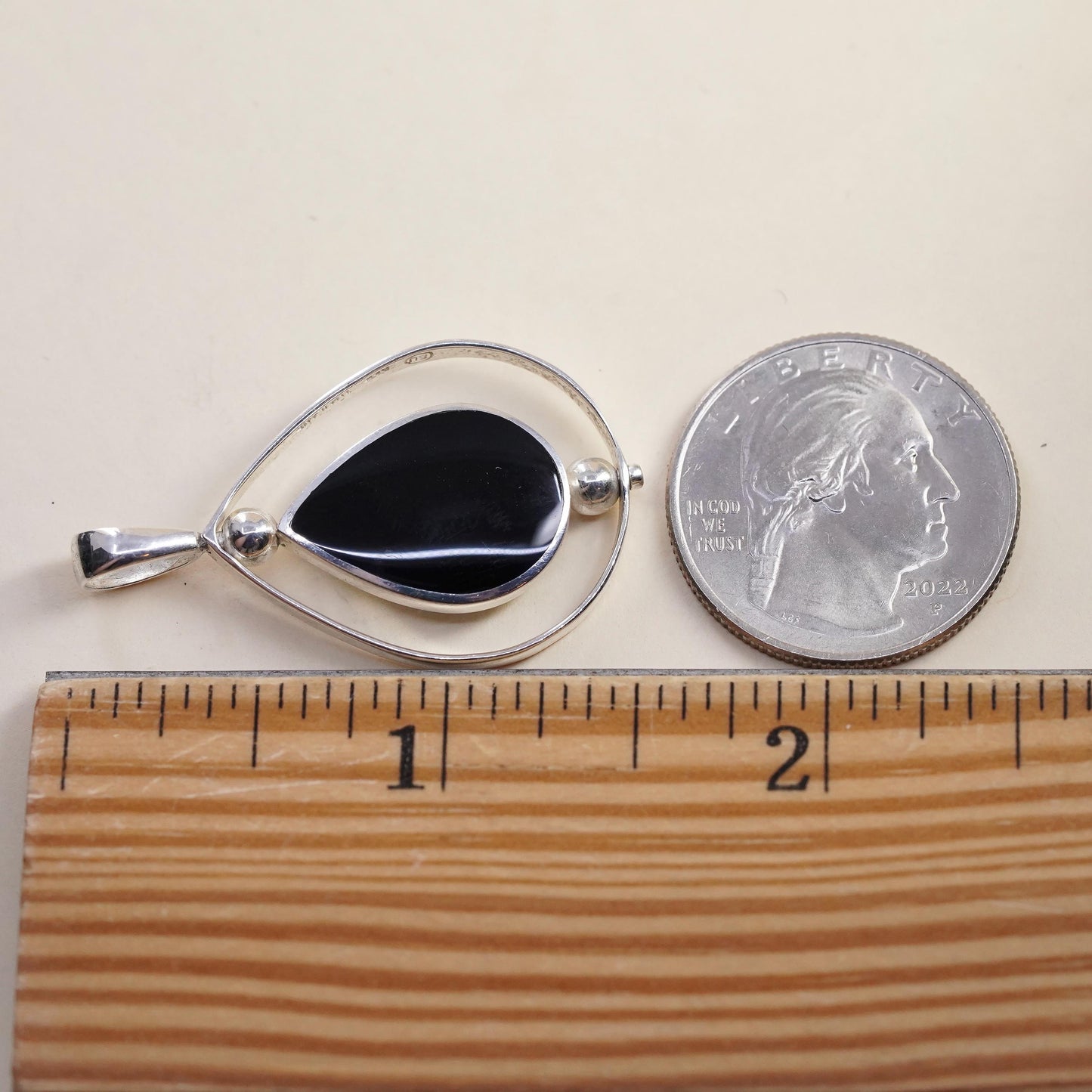 vintage handmade sterling 925 silver spinner teardrop pendant with black onyx
