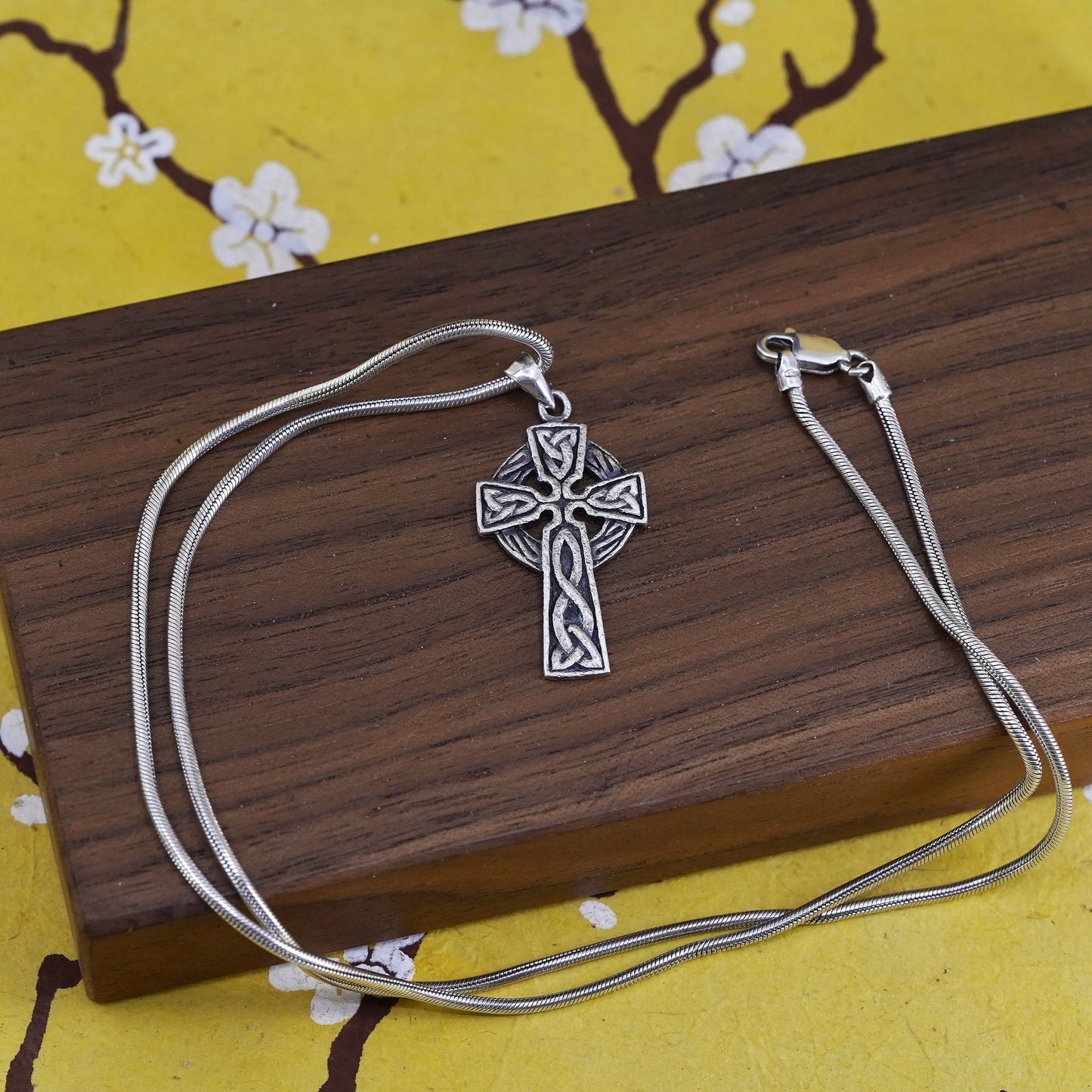 20”, Vintage Sterling silver pendant, 925 irish Celtic cross with snake chain