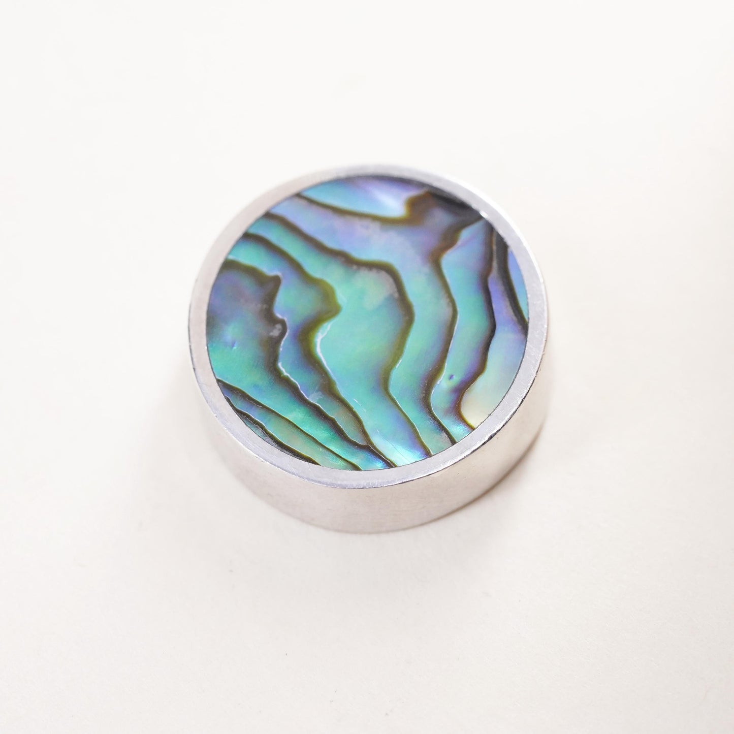Vintage sterling 925 silver handmade circle pendant with abalone inlay