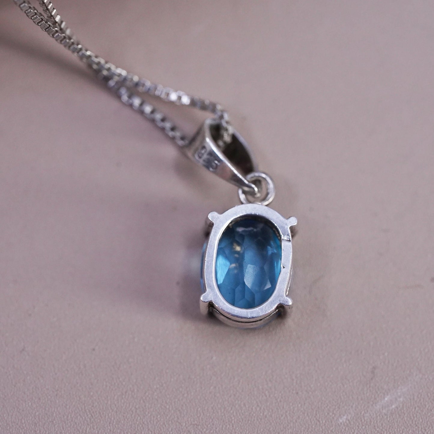 24", vintage Sterling silver necklace, 925 box chain with oval topaz pendant