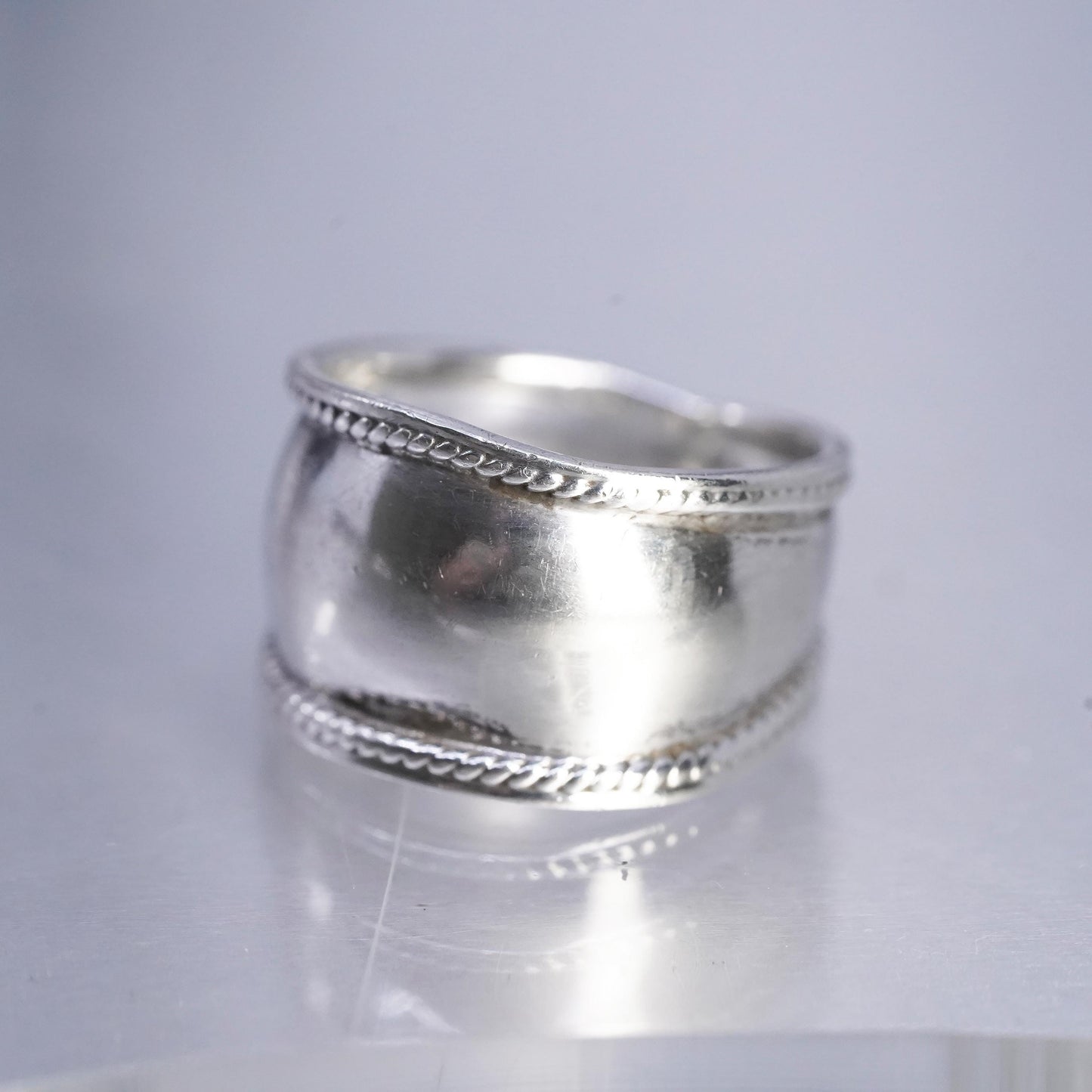 Size 7.5, vintage Sterling 925 silver handmade ring, cable band