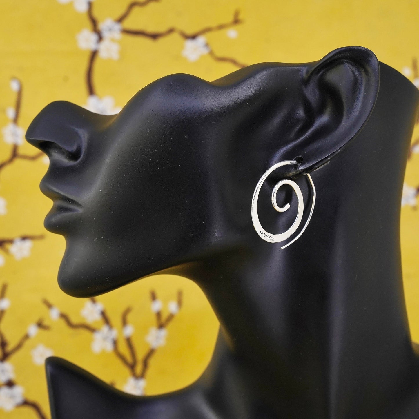 Mexican Sterling silver handmade earrings, 925 Hammered swirly sprial dangles