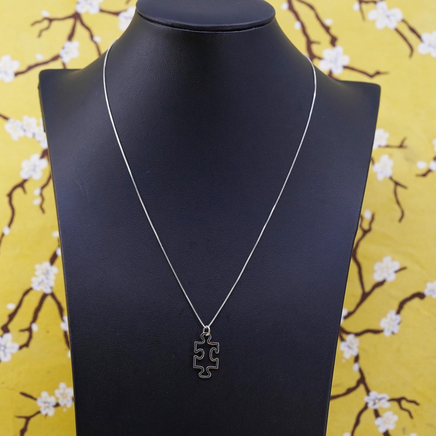 18”, Vintage Sterling silver handmade necklace, 925 box chain puzzle pendant