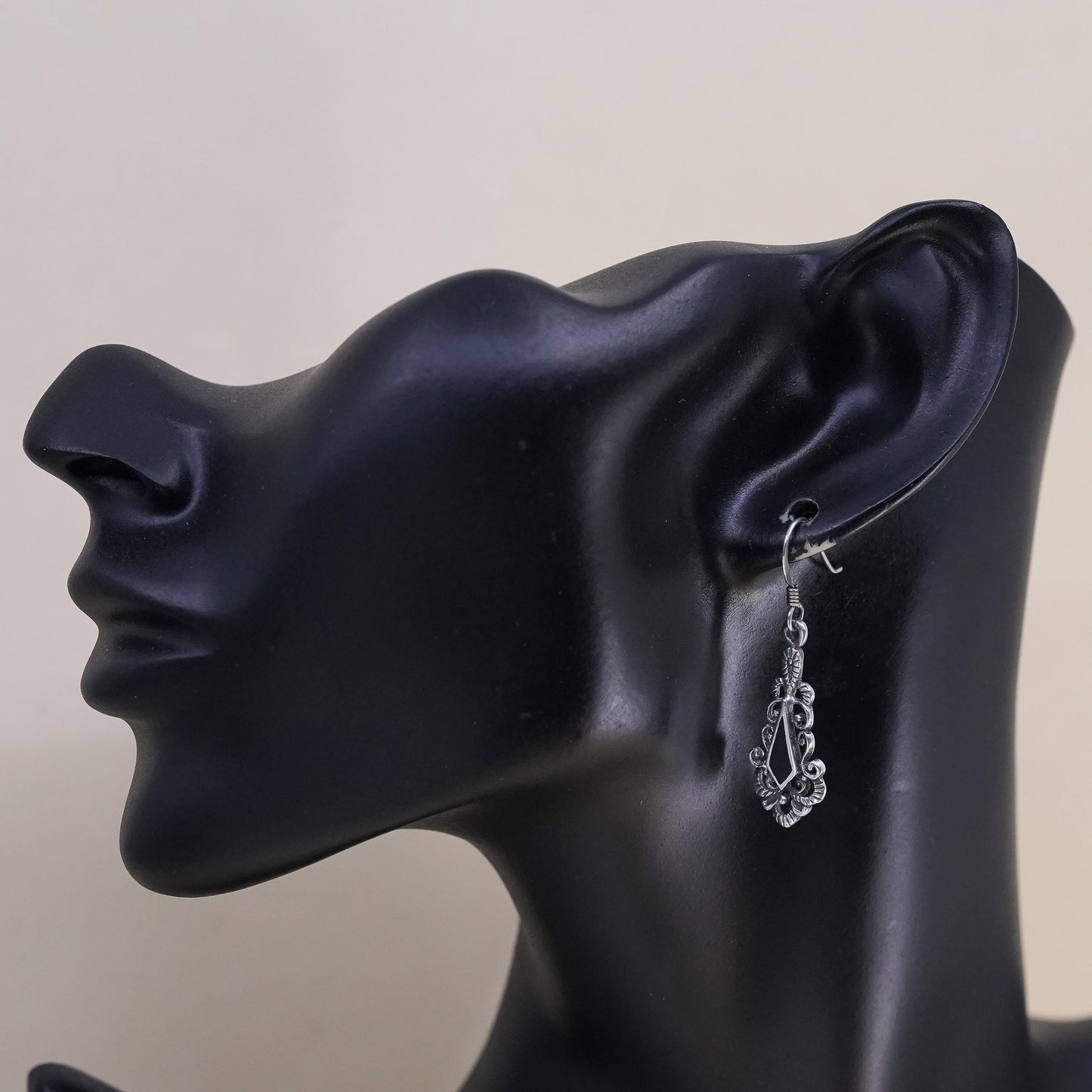 VTG sterling 925 silver earrings, teardrop black onyx, handmade southwestern