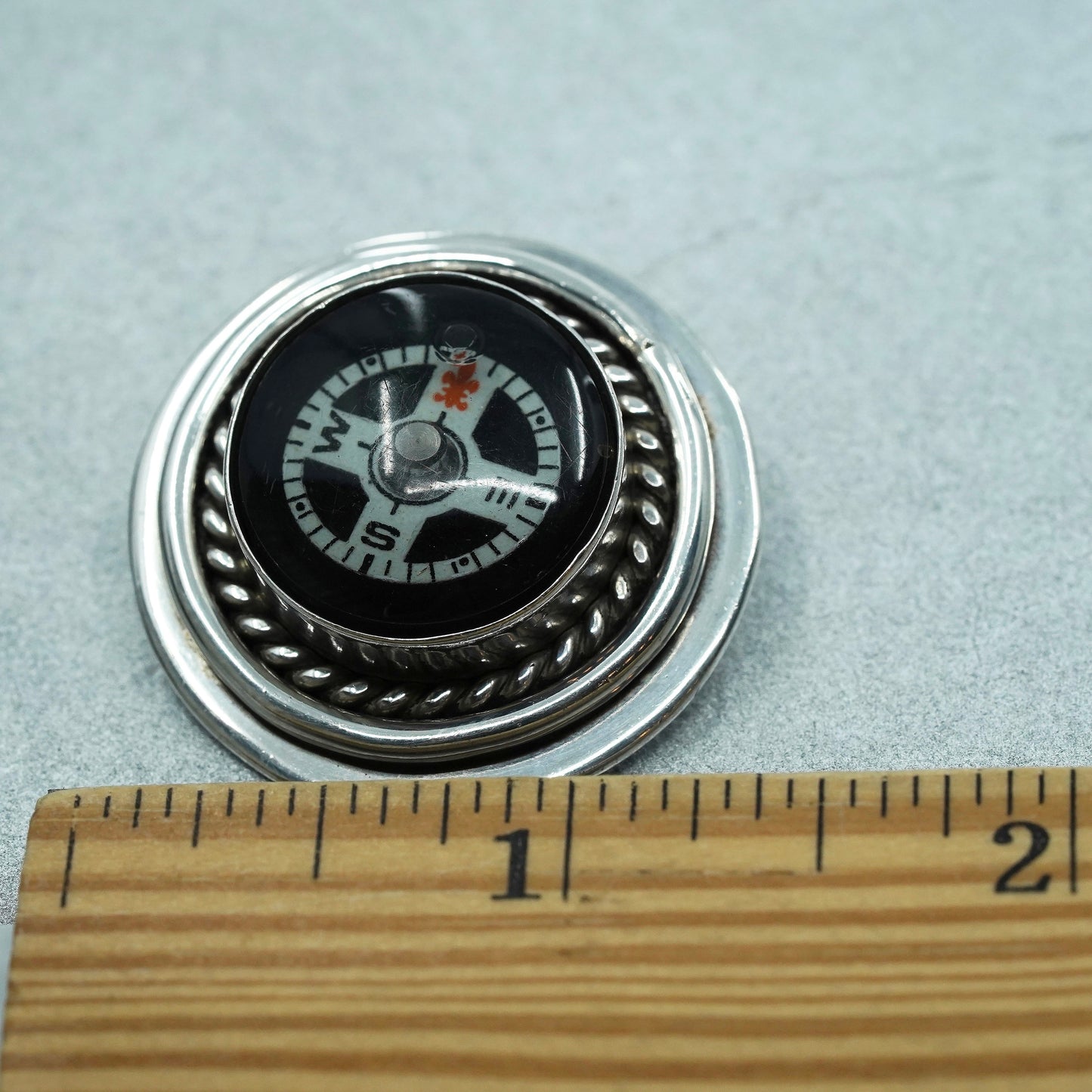 Vintage Mexican sterling 925 silver handmade compass pendant