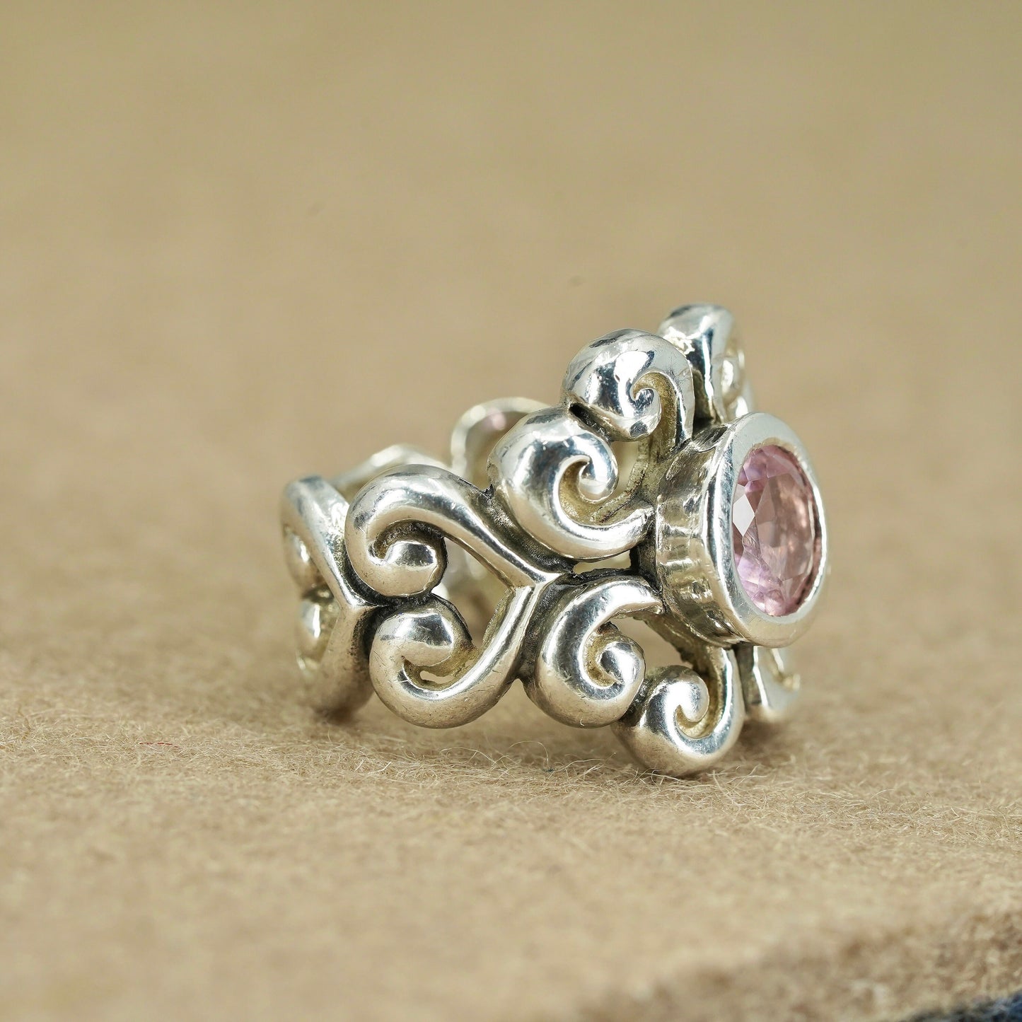 Size 7, VTG Barse Sterling 925 silver ring, filigree swirly band with pink cz