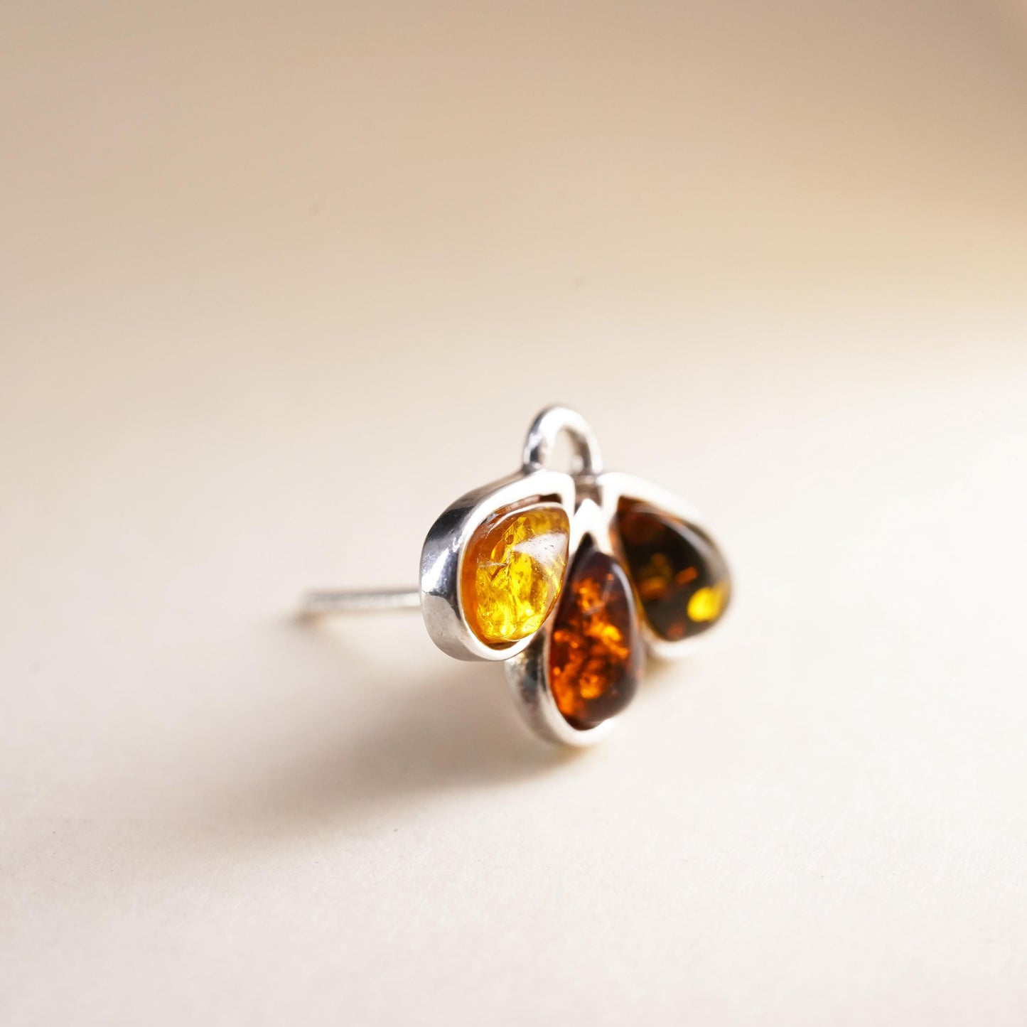 Vintage Sterling 925 silver handmade stud with amber, single earring