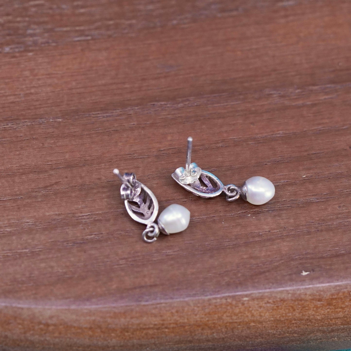 Vintage Sterling 925 silver handmade leafy earrings with pearl