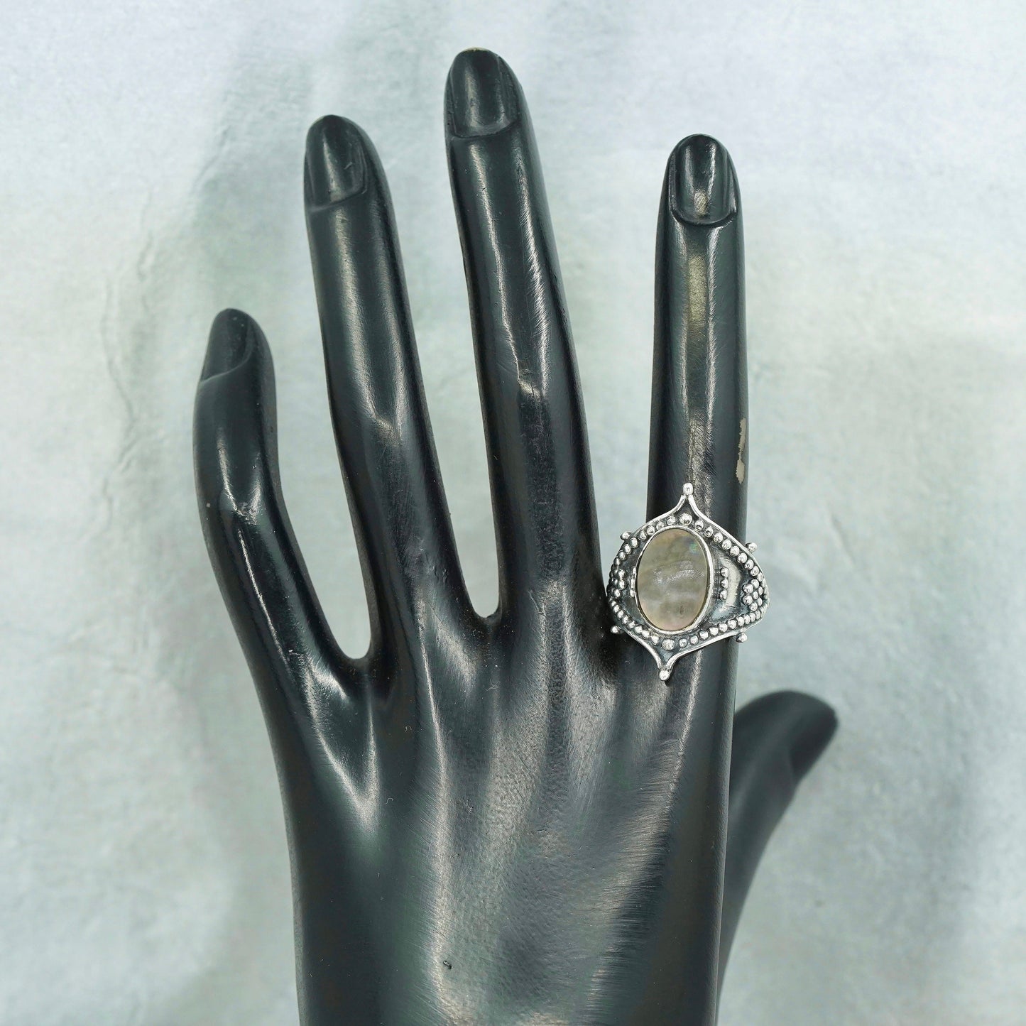 Size 8, Native American navajo Sterling 925 silver handmade ring with abalone