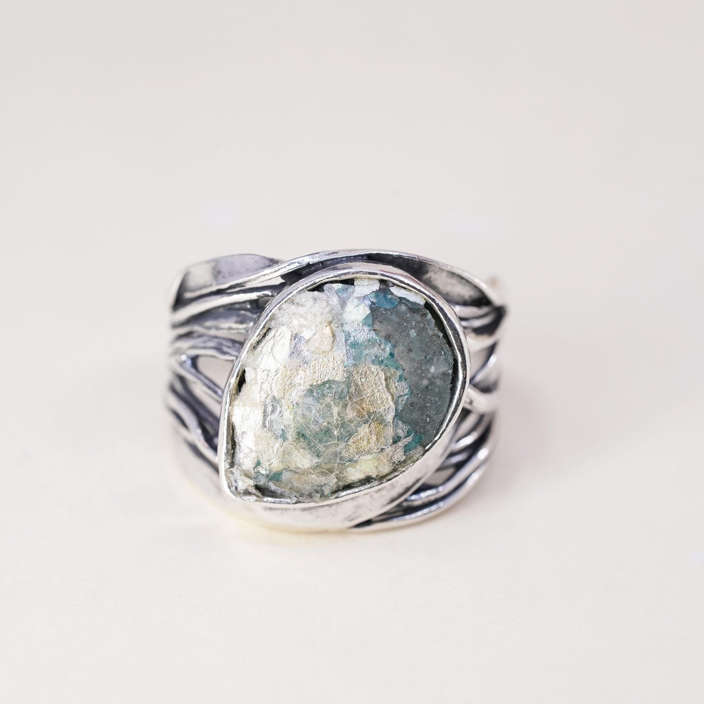 Size 10.25, Israel Pz Or Paz Sterling 925 silver ring teardrop Roman glass