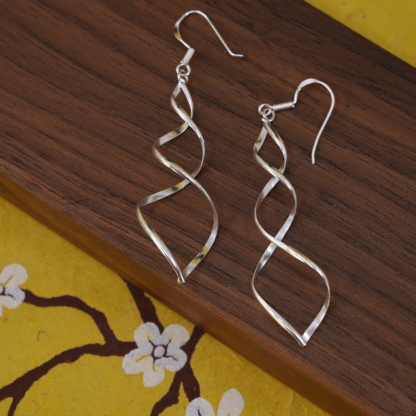 Vintage Sterling silver handmade earrings, 925 twisted sprial dangle