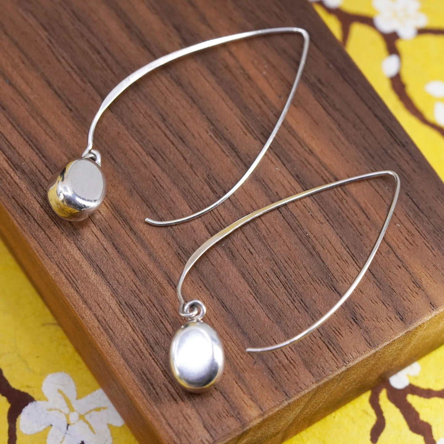 Silpada Sterling 925 silver W2032 Oval Drop Dangle Threader Earrings Bean