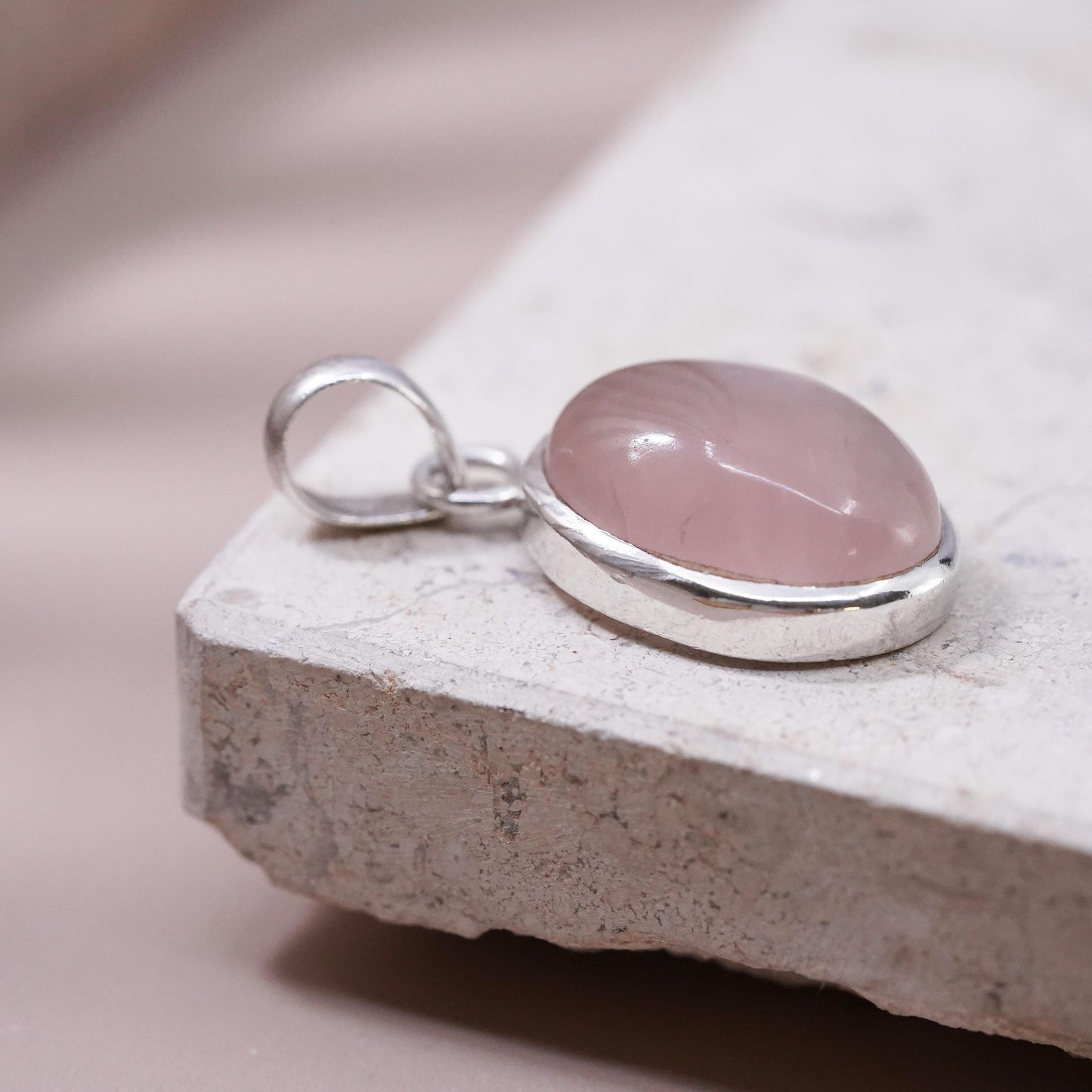 Vintage designer Sajen sterling silver 925 handmade pendant rose pink Quartz