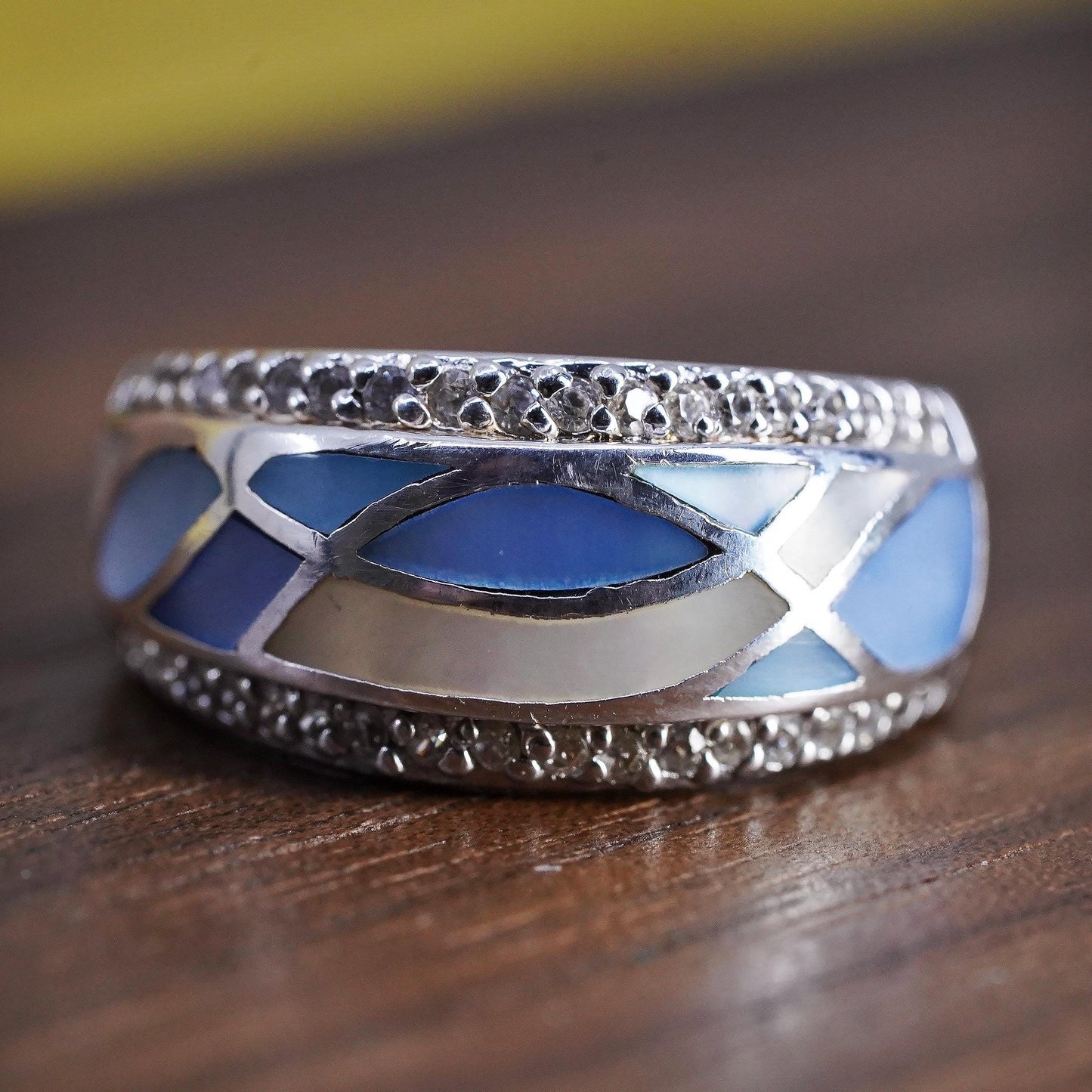 Size 7, vintage Sterling silver ring, 925 dome band mother of pearl inlay cz