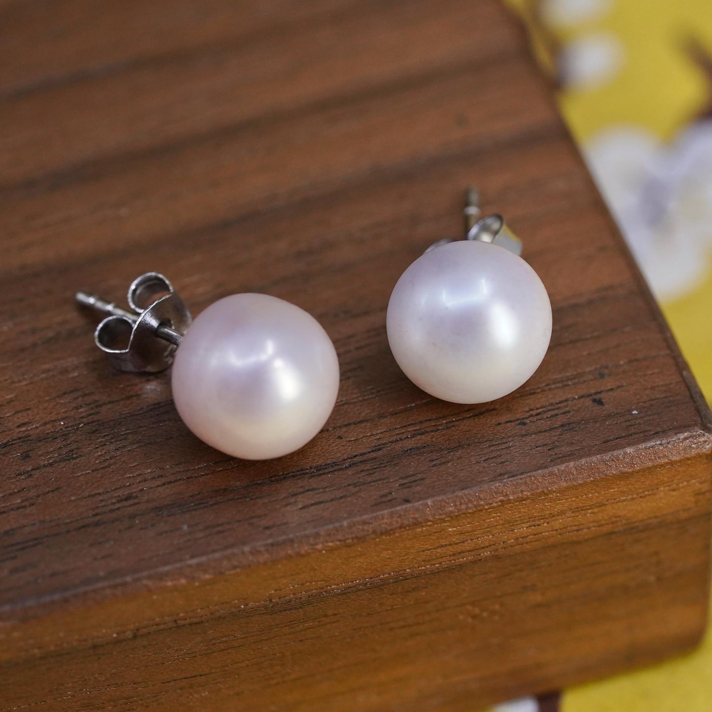 10mm, Vintage 925 Sterling silver handmade studs earrings white pearl
