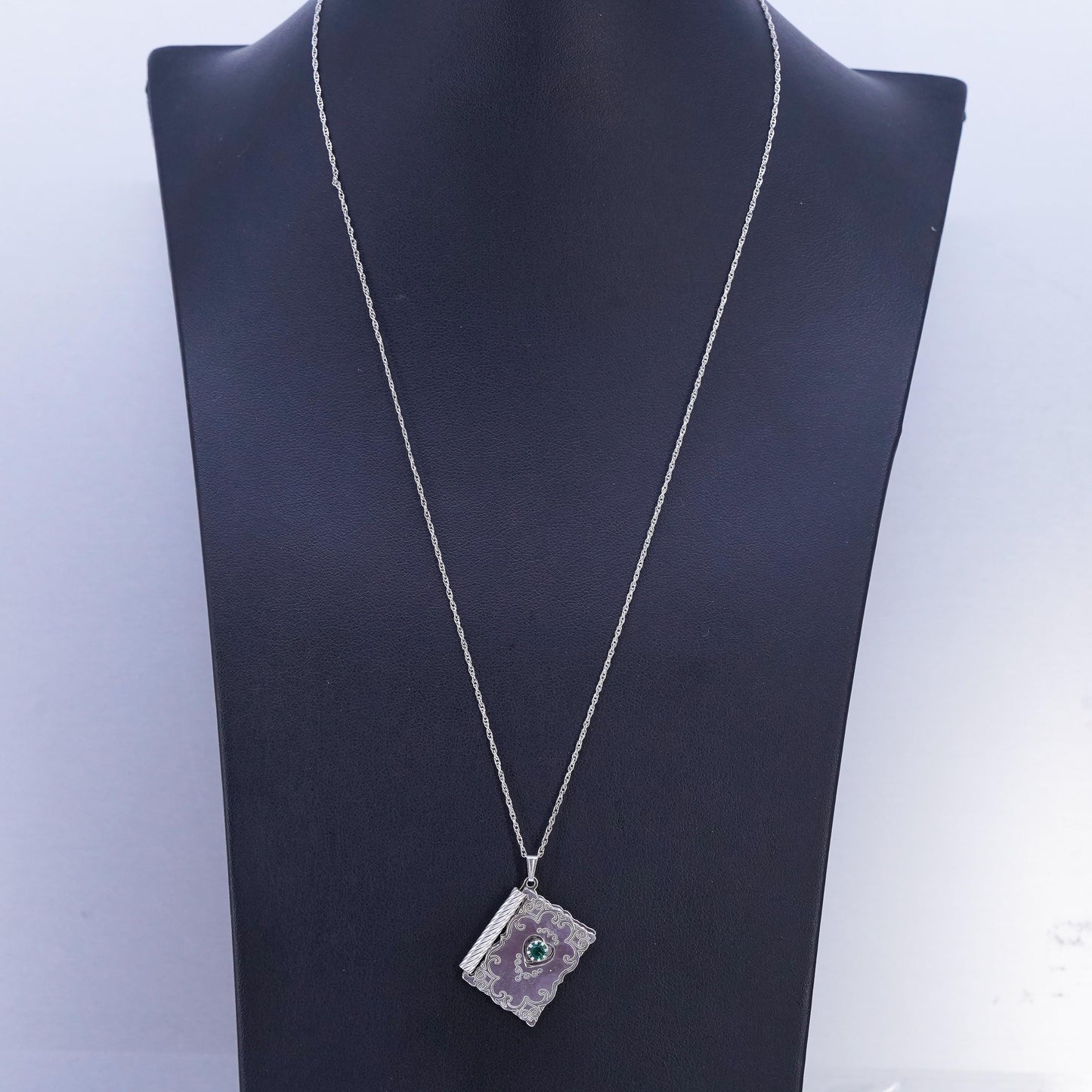 20" sterling 925 silver Singapore rope necklace emerald book pendant with love