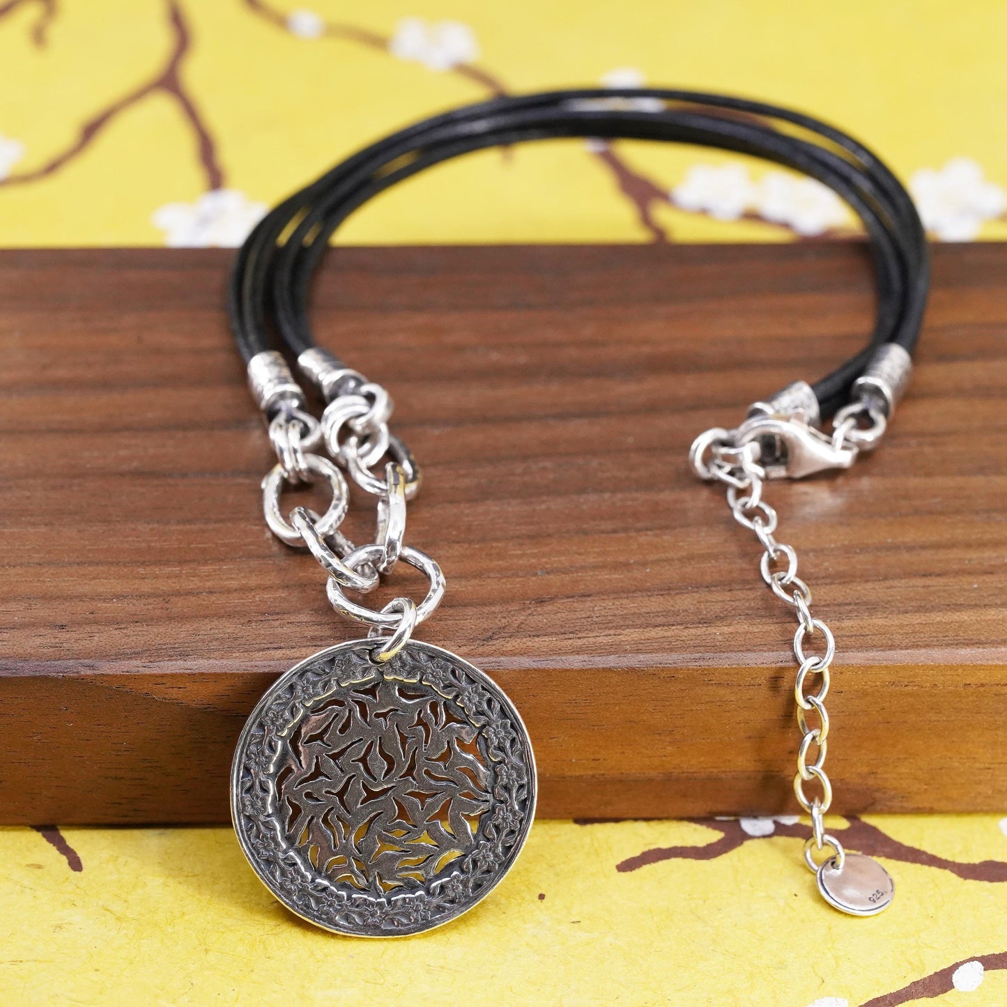 15+2”, Silpada Israel Sterling 925 silver floral Pendant Leather Cord Necklace