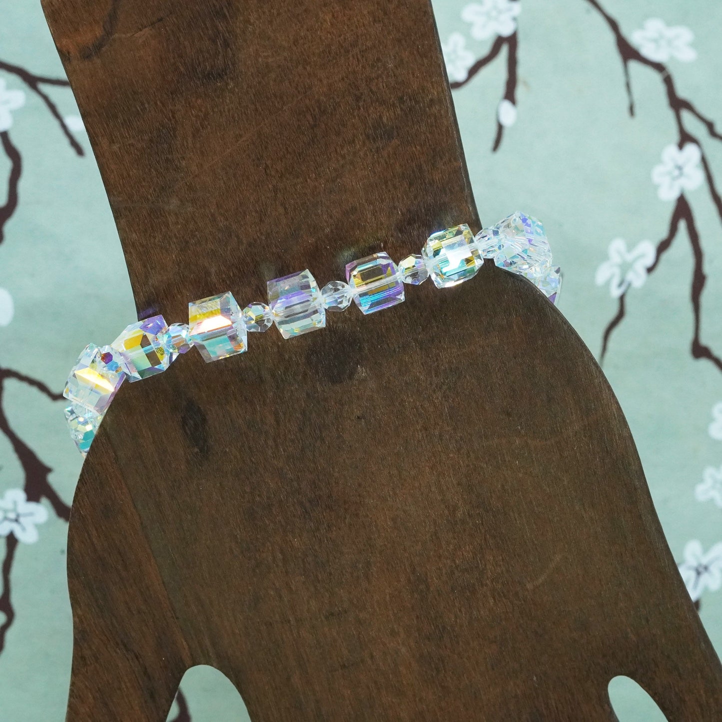 7.5”, vintage sterling silver 925 handmade bracelet with cube crystal