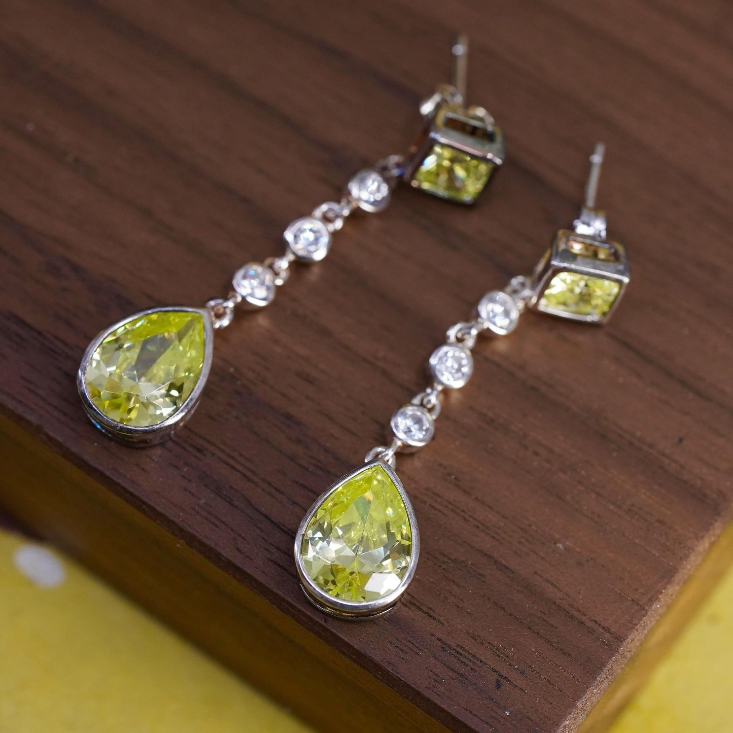 Vintage Sterling 925 silver handmade teardrop earrings with peridot