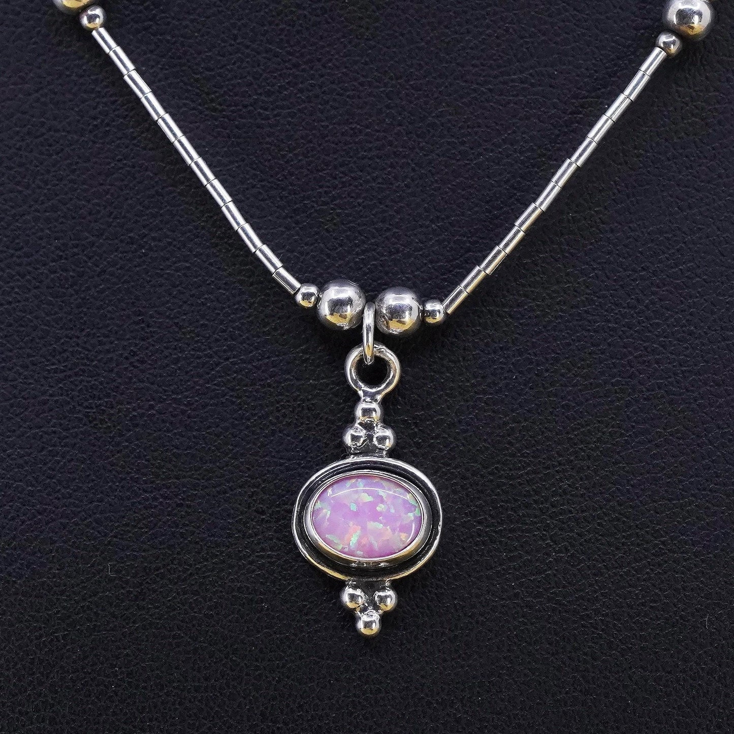 16” Vintage southwestern Sterling 925 liquid silver necklace with opal pendant